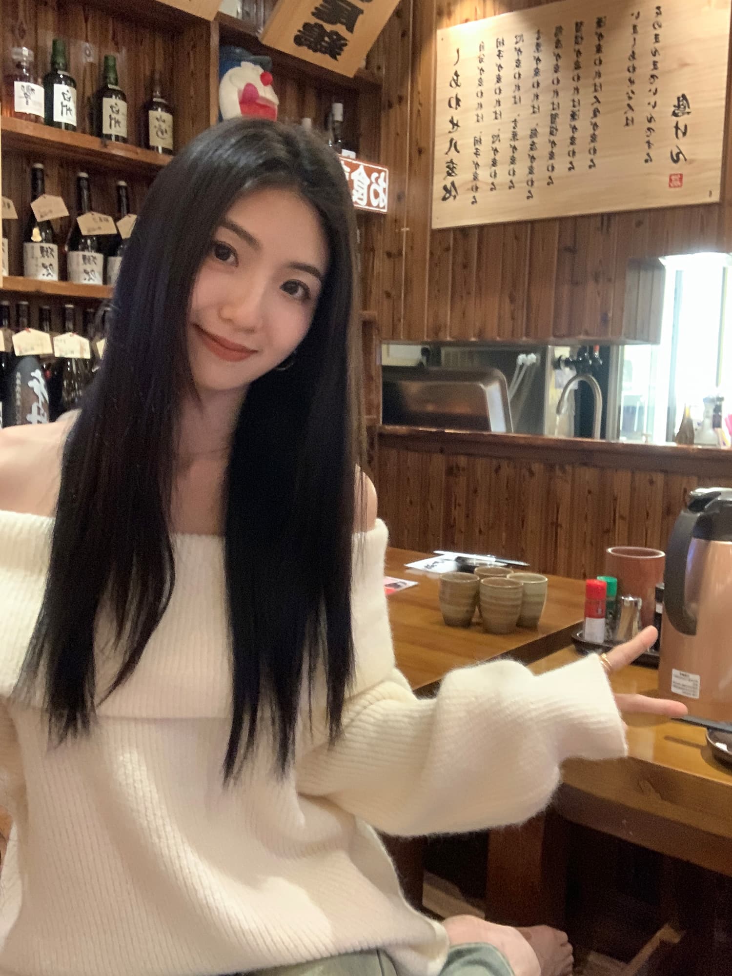 한 부서 오프숄더 가을 겨울 새로운 고급 센스 루즈핏 니트 중간 길이 오프숄더 맨위 이미지 3