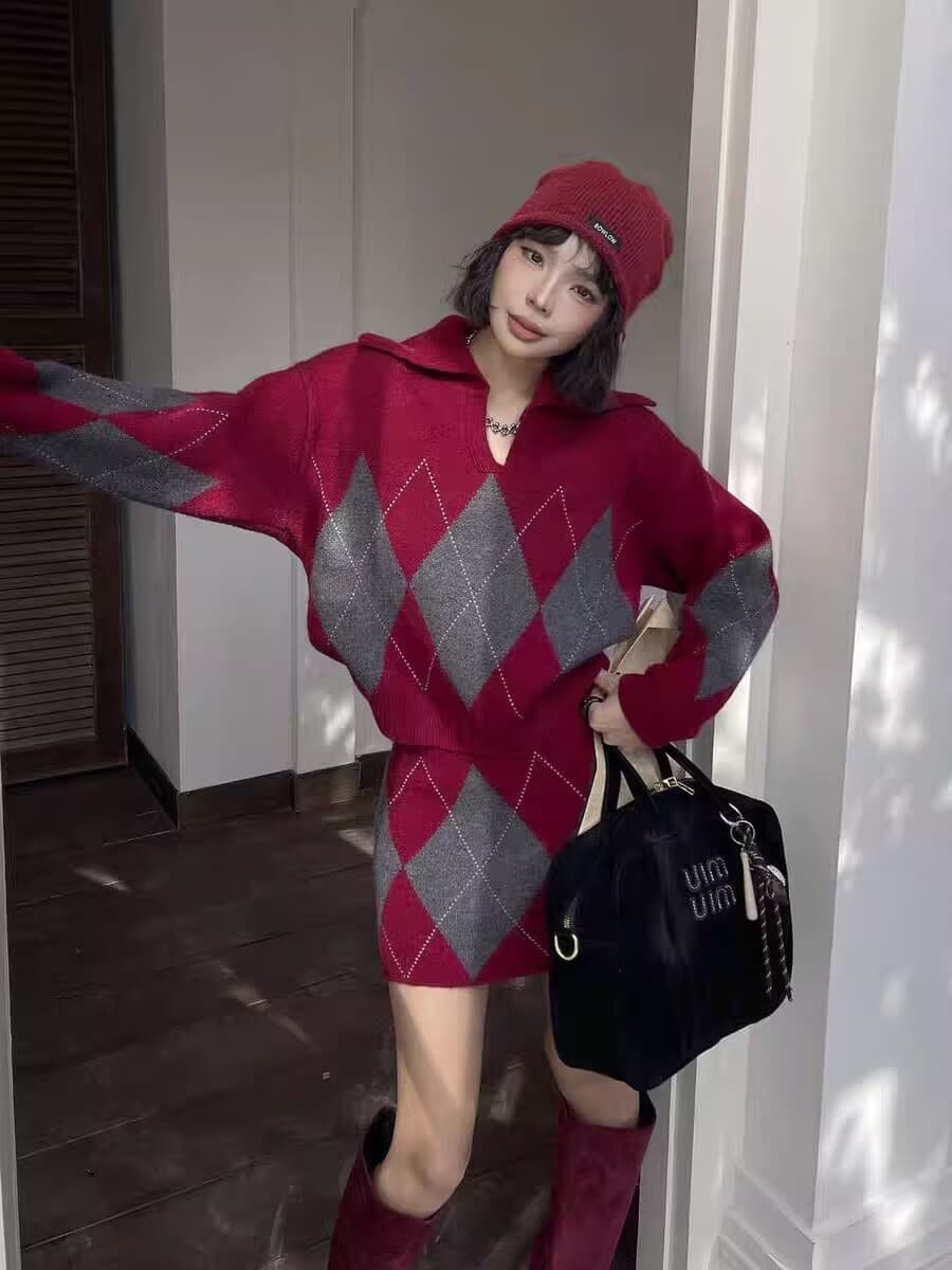 배색 다이아몬드 모양 그리드 V넥 스웨터 미니 스커트 두 조각 여성 세트 가을 겨울 루즈핏 느긋한 두꺼운 니트 세트 상세 이미지 9