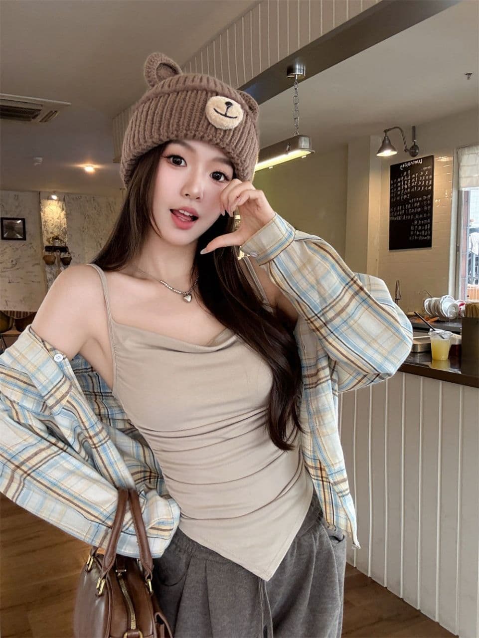 여름 새로운 순수한 욕망 바람 주름 디자인 캐미솔 몸매 가꾸기 슬림해 보이는 여성 고정 벨트 가슴 패드 의류 상세 이미지 5