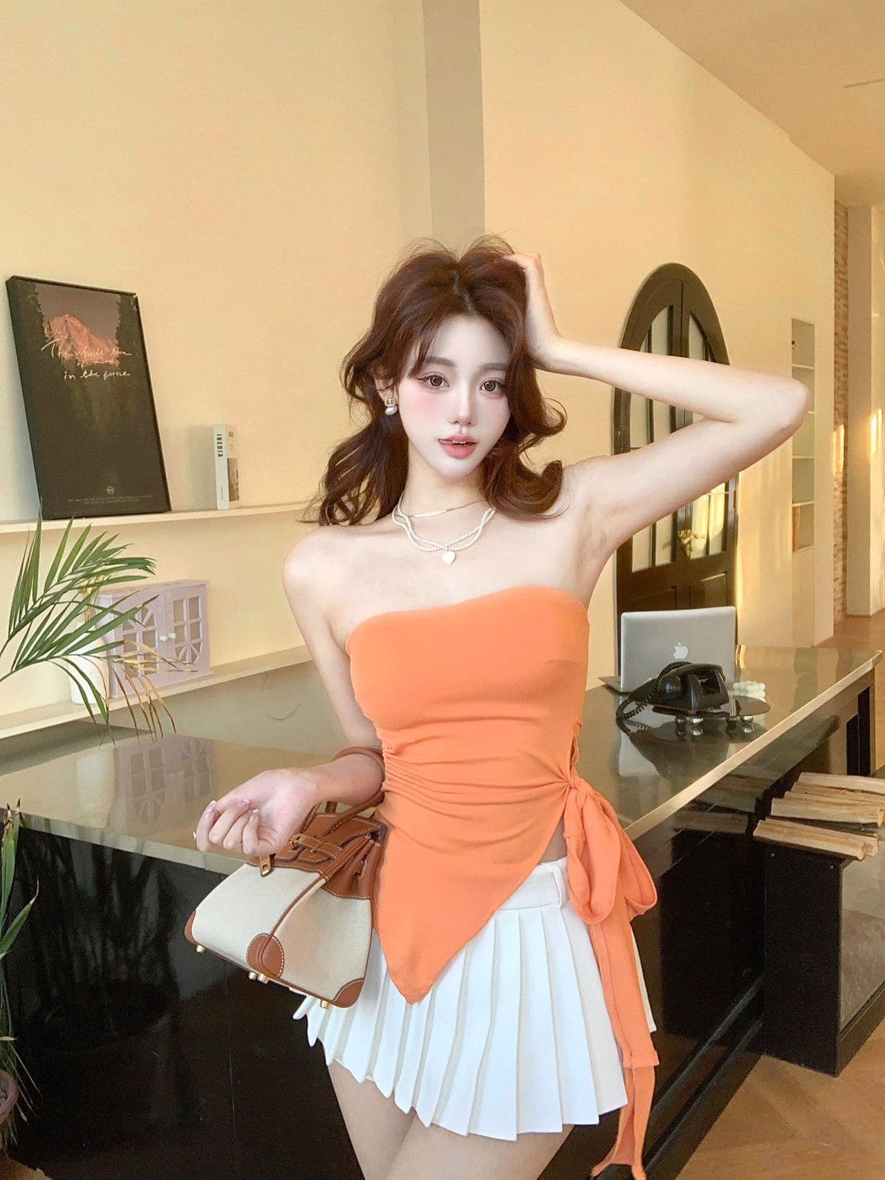 달콤한 핫걸 불규칙 허리 수축 단색 튜브탑 조끼 새로운 아메리칸 레트로 몸매 가꾸기 아름다움 뒤쪽에 의류 상세 이미지 1