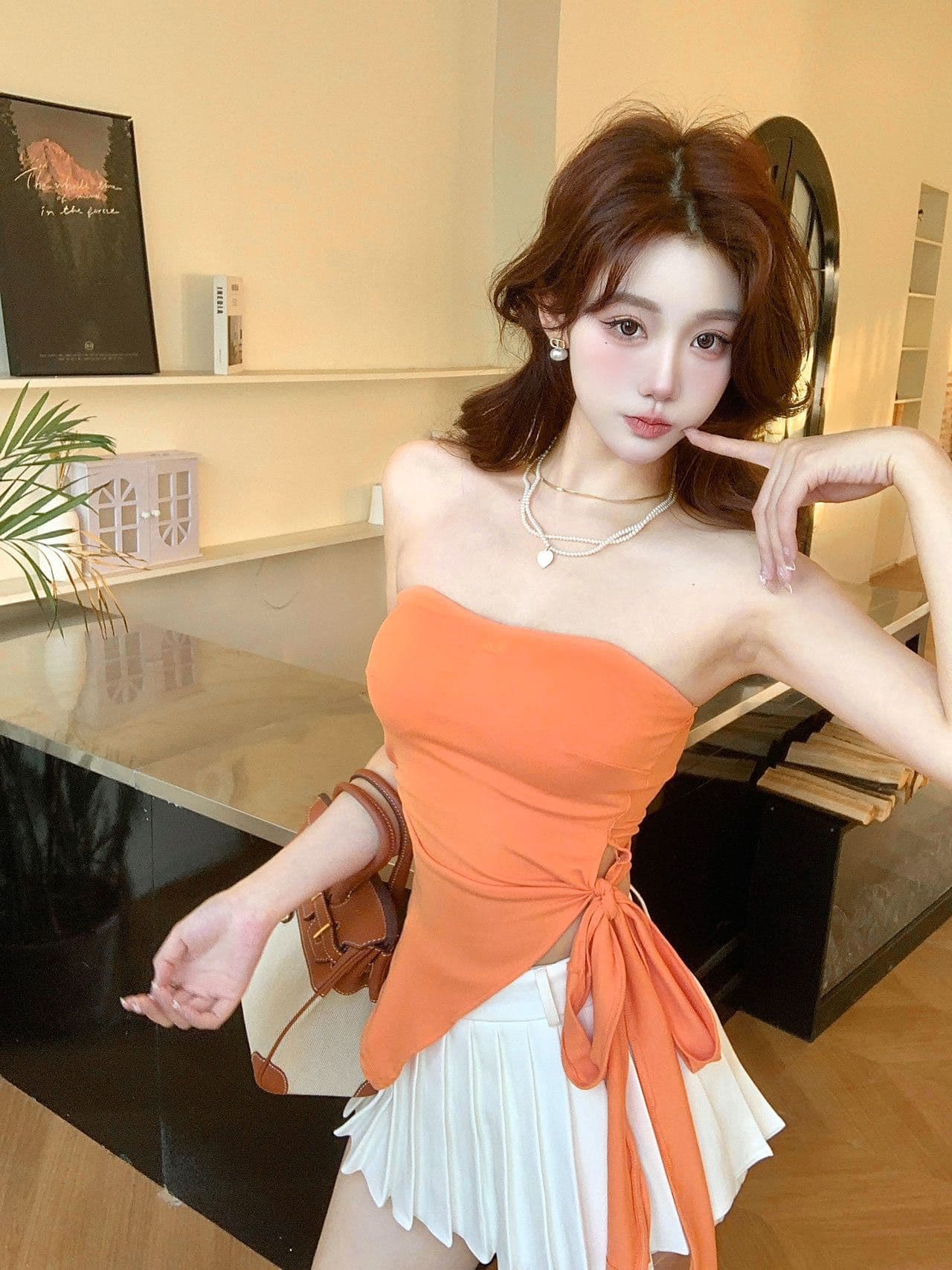 달콤한 핫걸 불규칙 허리 수축 단색 튜브탑 조끼 새로운 아메리칸 레트로 몸매 가꾸기 아름다움 뒤쪽에 의류 상세 이미지 7