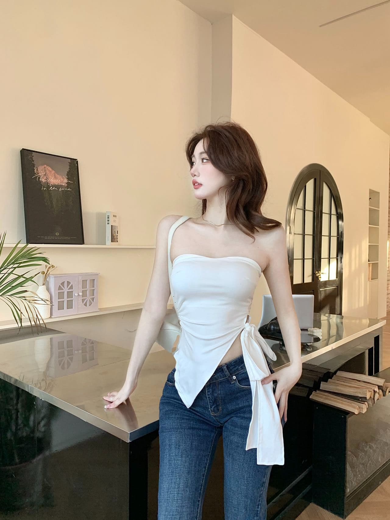 달콤한 핫걸 불규칙 허리 수축 단색 튜브탑 조끼 새로운 아메리칸 레트로 몸매 가꾸기 아름다움 뒤쪽에 의류 상세 이미지 18
