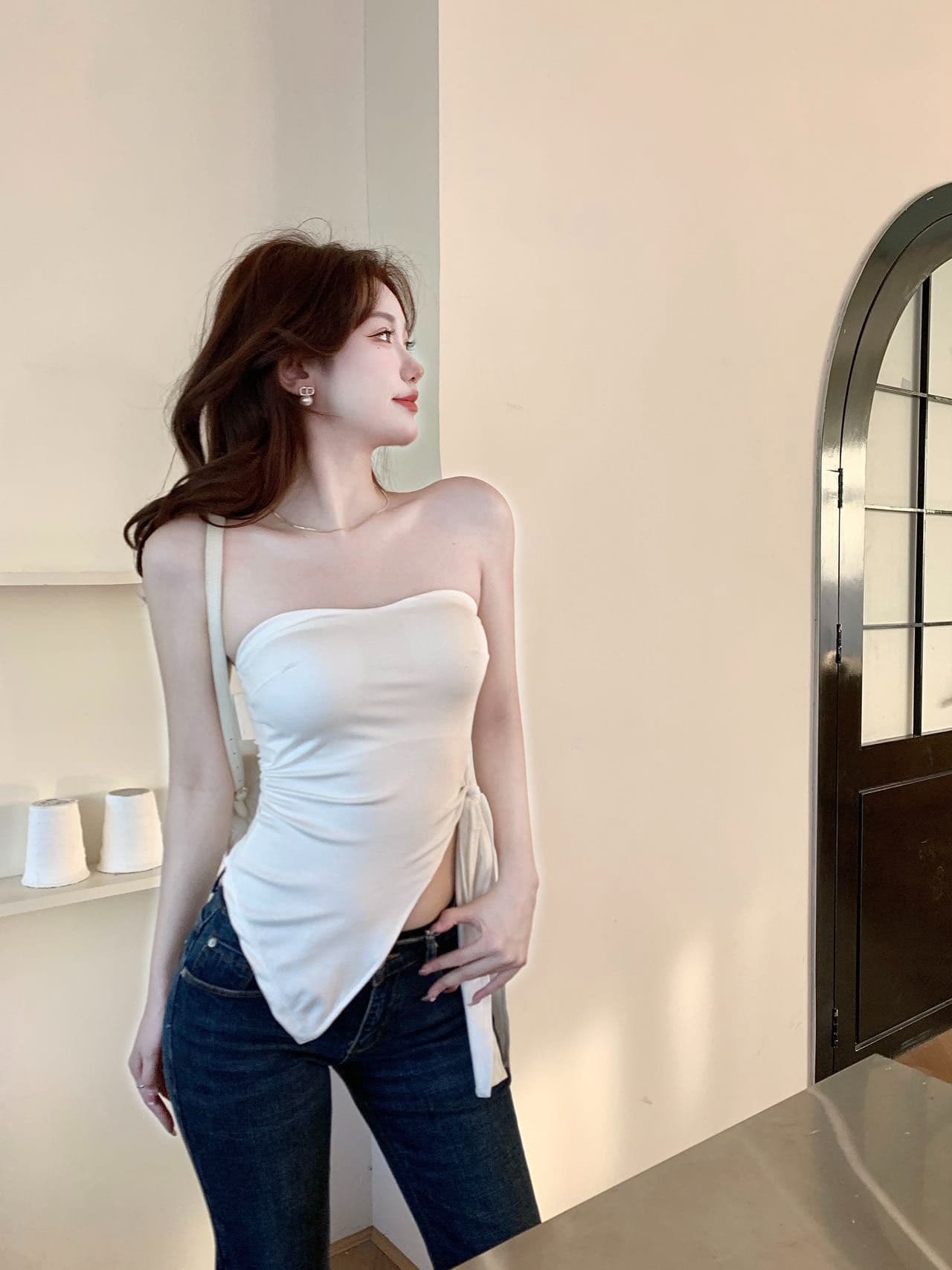 달콤한 핫걸 불규칙 허리 수축 단색 튜브탑 조끼 새로운 아메리칸 레트로 몸매 가꾸기 아름다움 뒤쪽에 의류 상세 이미지 20
