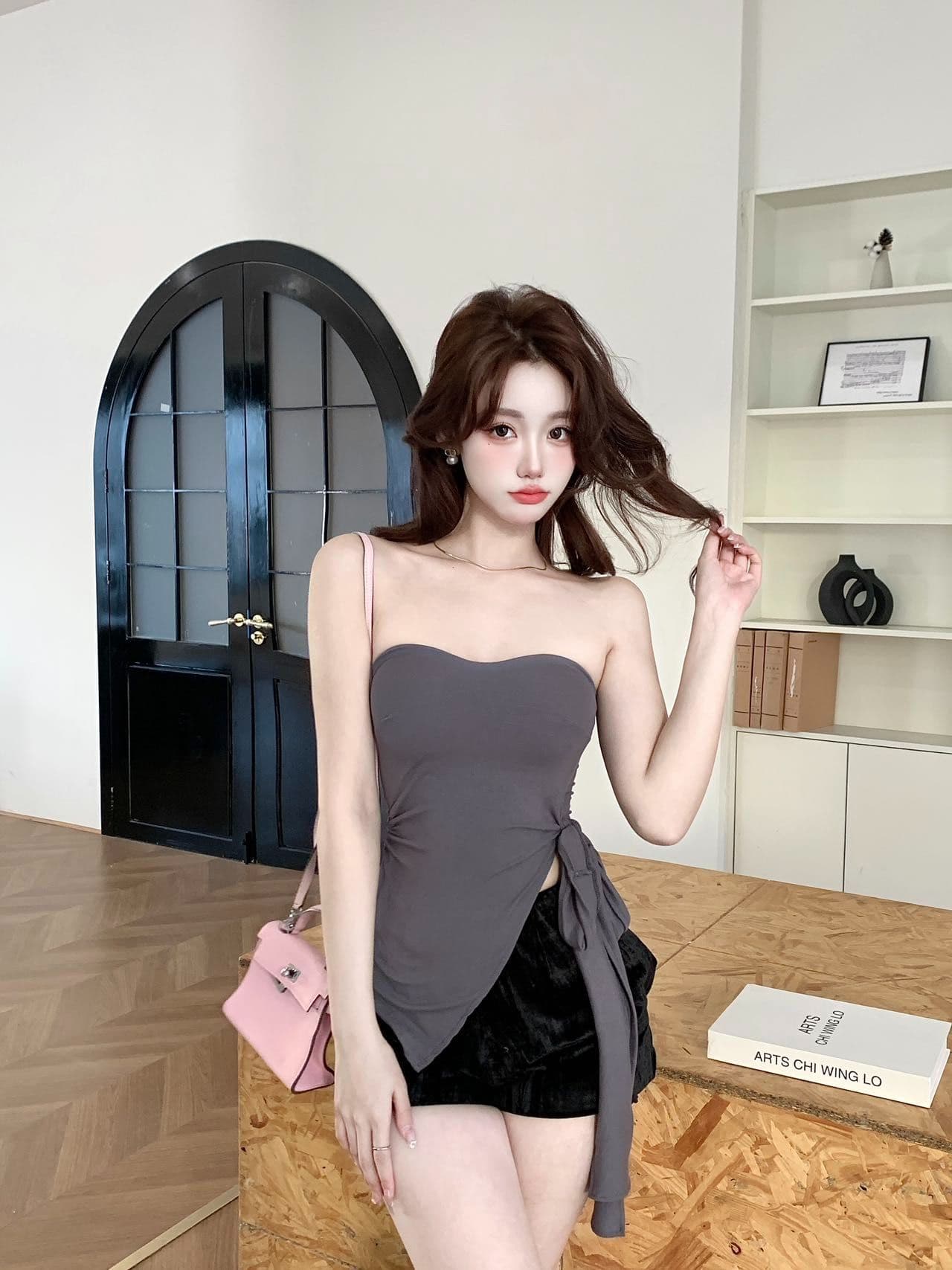 달콤한 핫걸 불규칙 허리 수축 단색 튜브탑 조끼 새로운 아메리칸 레트로 몸매 가꾸기 아름다움 뒤쪽에 의류 상세 이미지 29