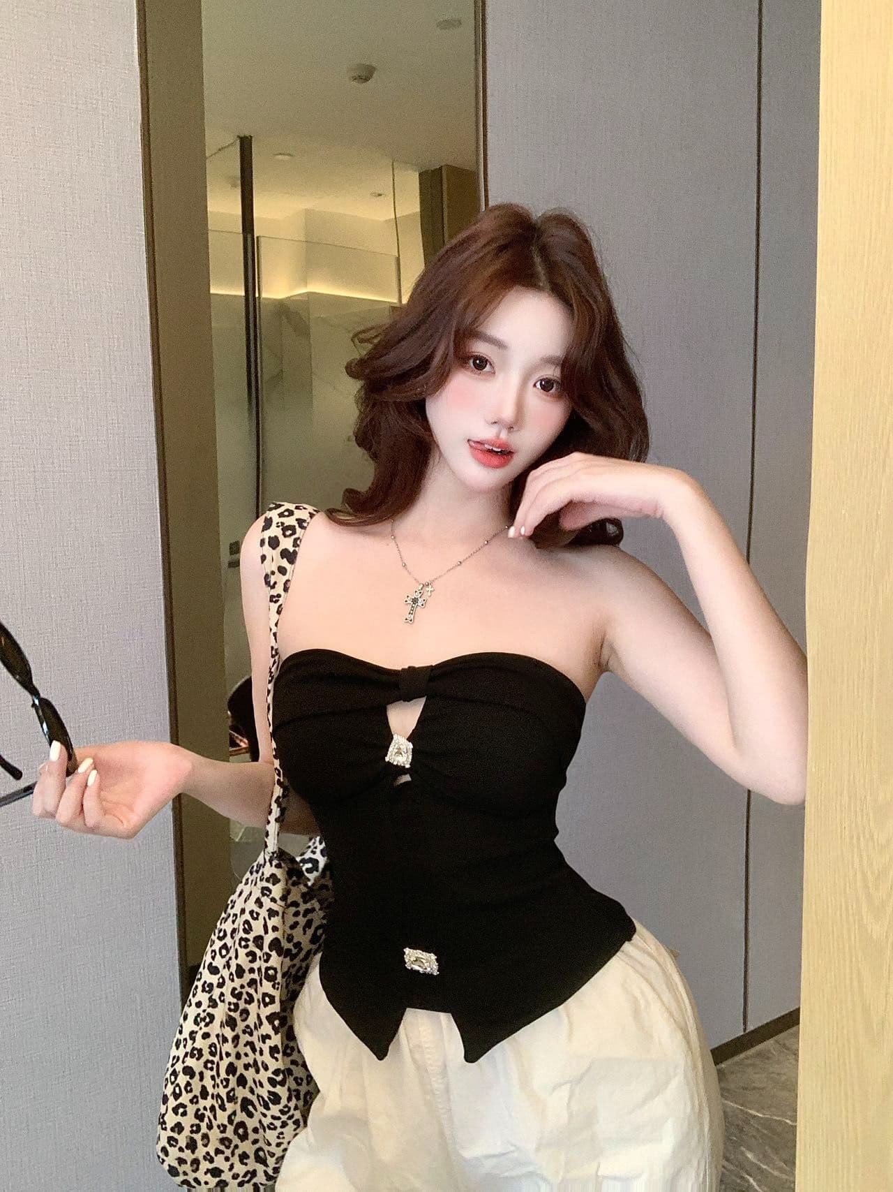 벨트 가슴 패드 작은 샤넬 스타일 명문 여성 다이아몬드 세팅 캐미솔 오프숄더 튜브탑 작은 맨위 만나는 인사이드 가져 가라. 상세 이미지 1