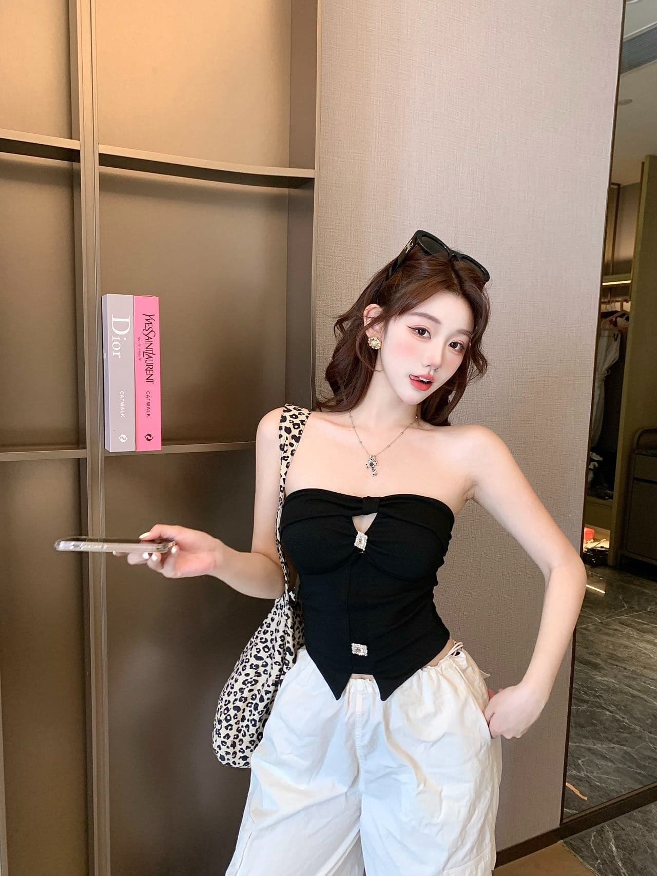 벨트 가슴 패드 작은 샤넬 스타일 명문 여성 다이아몬드 세팅 캐미솔 오프숄더 튜브탑 작은 맨위 만나는 인사이드 가져 가라. 상세 이미지 6