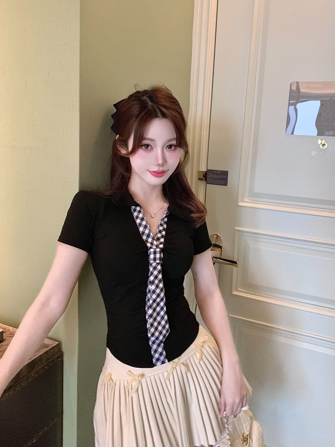 한 부서 체크무늬 넥타이 반팔 몸매 가꾸기 셔츠 티셔츠 여성 봄 여름 인사이드 가져 가라. 수 있습니다. 외출용 벨트 가슴 패드 핫걸 바람 맨위 상세 이미지 3