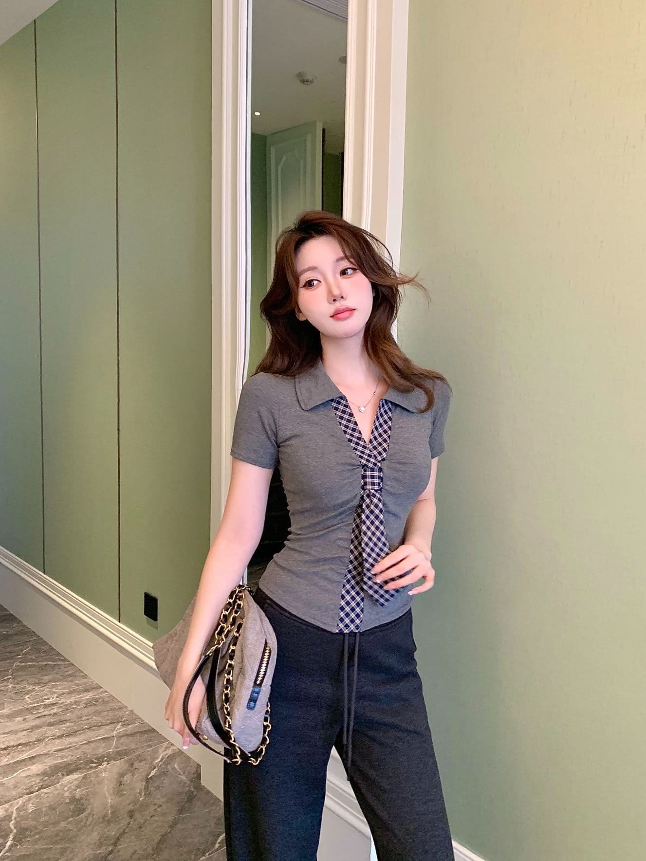 한 부서 체크무늬 넥타이 반팔 몸매 가꾸기 셔츠 티셔츠 여성 봄 여름 인사이드 가져 가라. 수 있습니다. 외출용 벨트 가슴 패드 핫걸 바람 맨위 상세 이미지 11