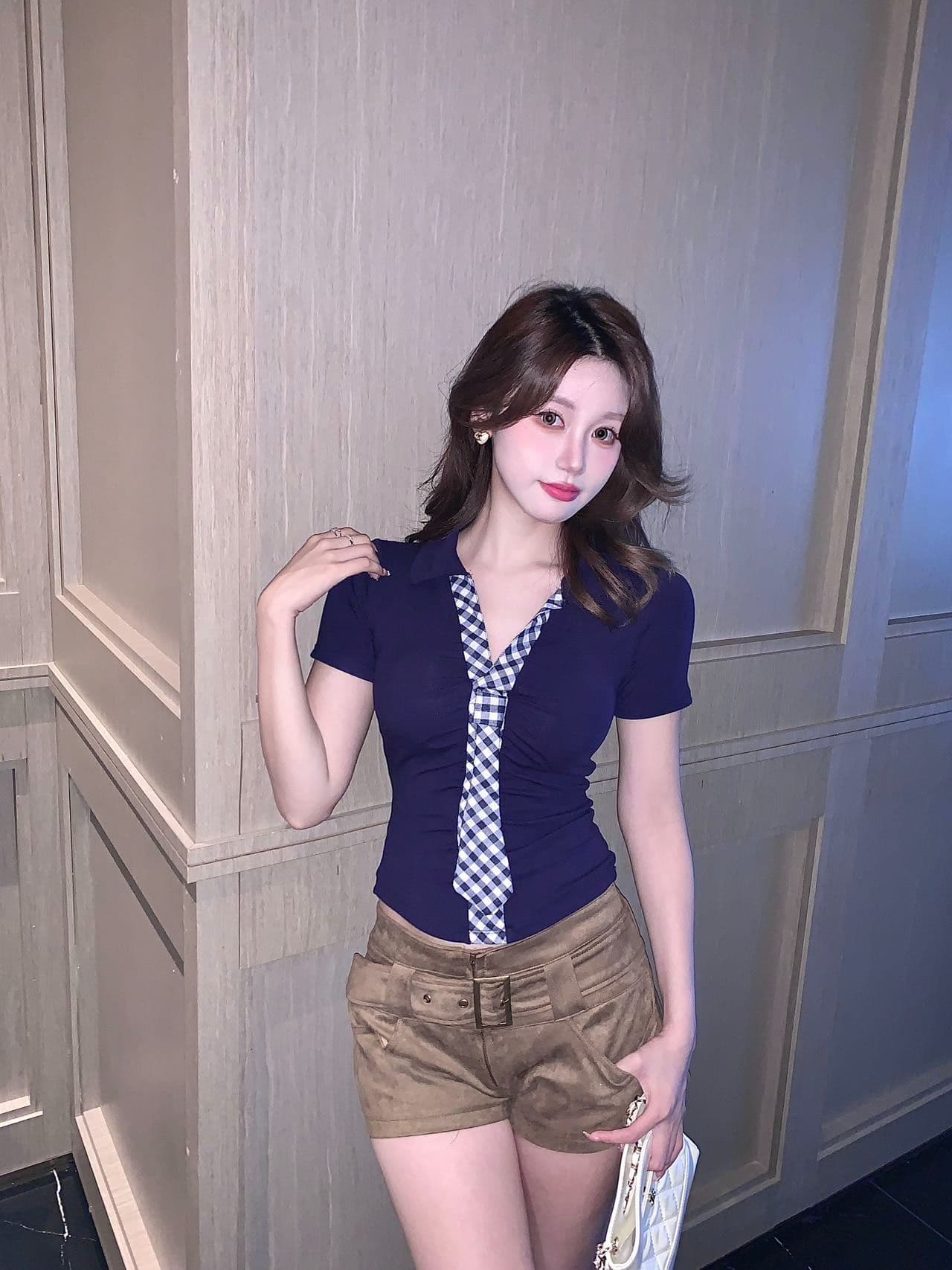 한 부서 체크무늬 넥타이 반팔 몸매 가꾸기 셔츠 티셔츠 여성 봄 여름 인사이드 가져 가라. 수 있습니다. 외출용 벨트 가슴 패드 핫걸 바람 맨위 상세 이미지 16