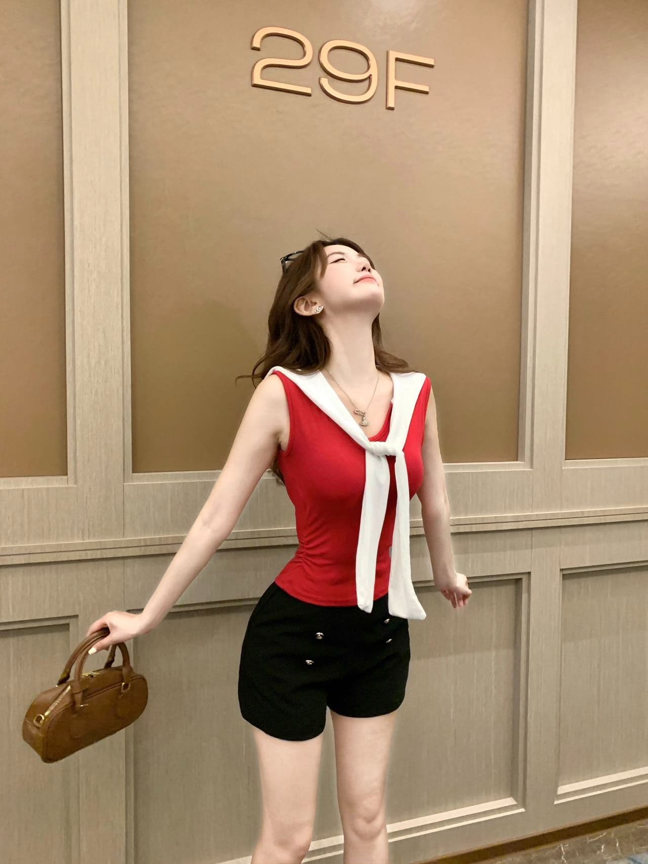 학원 스타일 해군 칼라 배색 레이스업 민소매 조끼 여성 인사이드 가져 가라. 외출용 벨트 가슴 패드 몸매 가꾸기 맨위 상세 이미지 1