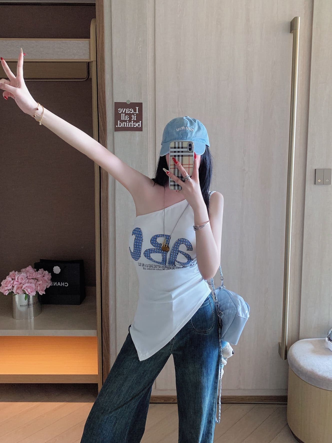 레트로 핫걸 바람 비스듬한 어깨 반팔 티셔츠 여성 셔츠 알파벳 프린트 오프숄더 불규칙 맨위 상세 이미지 10