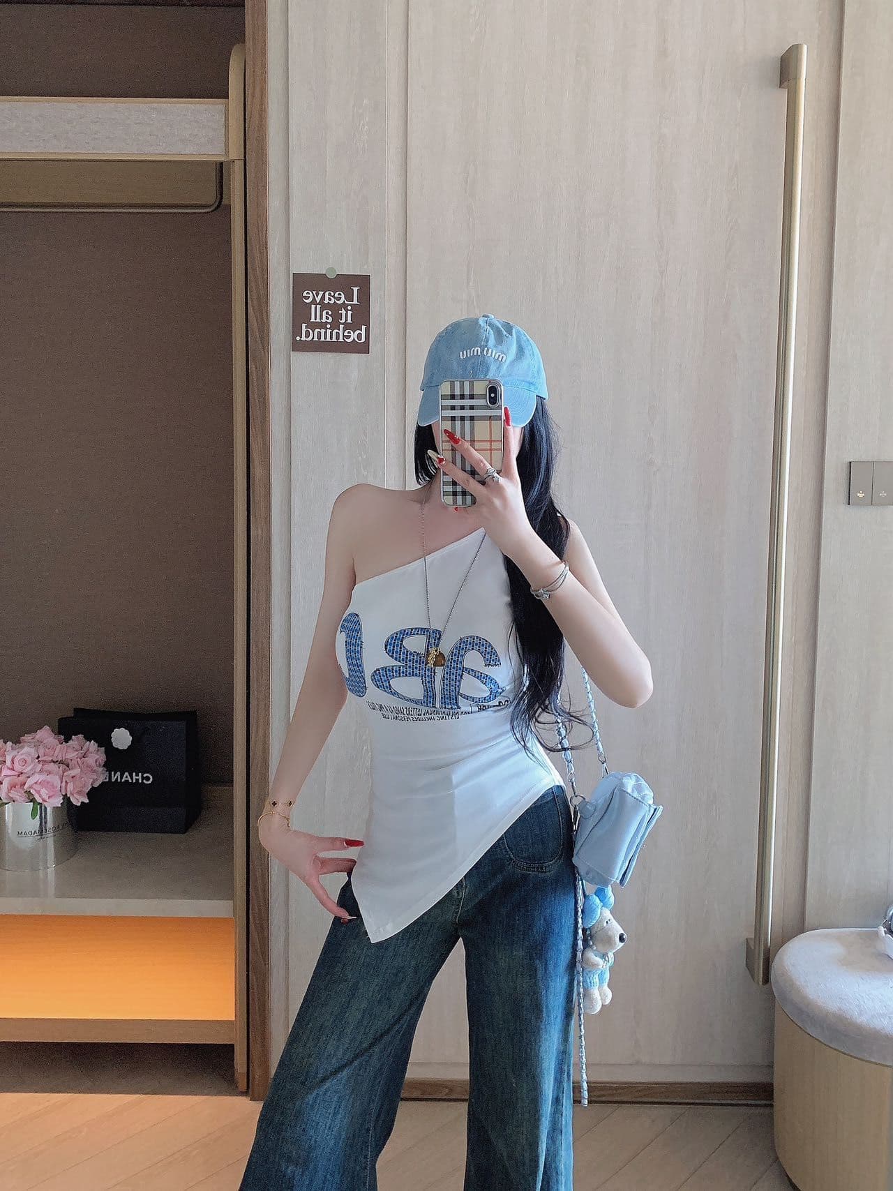 레트로 핫걸 바람 비스듬한 어깨 반팔 티셔츠 여성 셔츠 알파벳 프린트 오프숄더 불규칙 맨위 상세 이미지 11