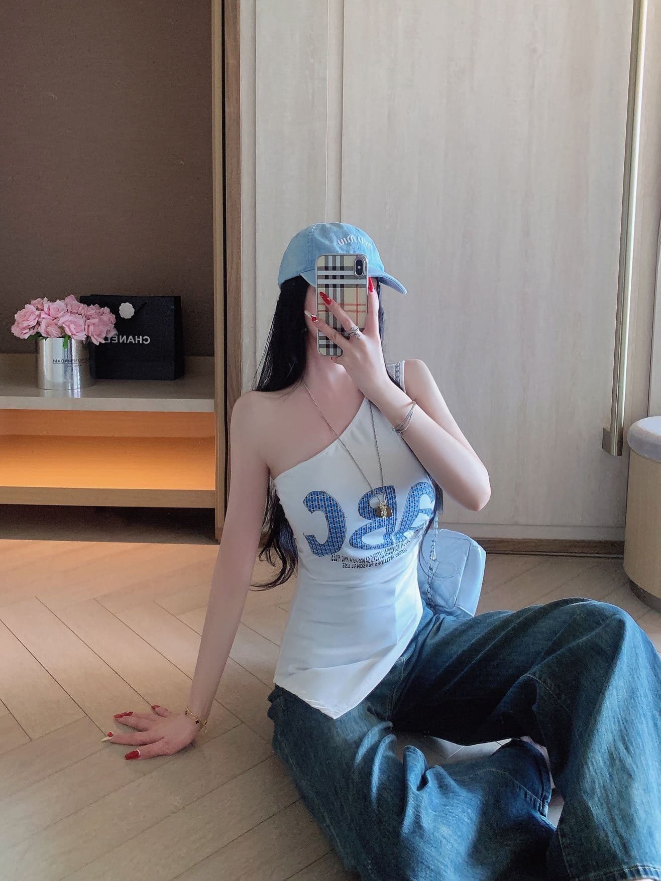 레트로 핫걸 바람 비스듬한 어깨 반팔 티셔츠 여성 셔츠 알파벳 프린트 오프숄더 불규칙 맨위 상세 이미지 12