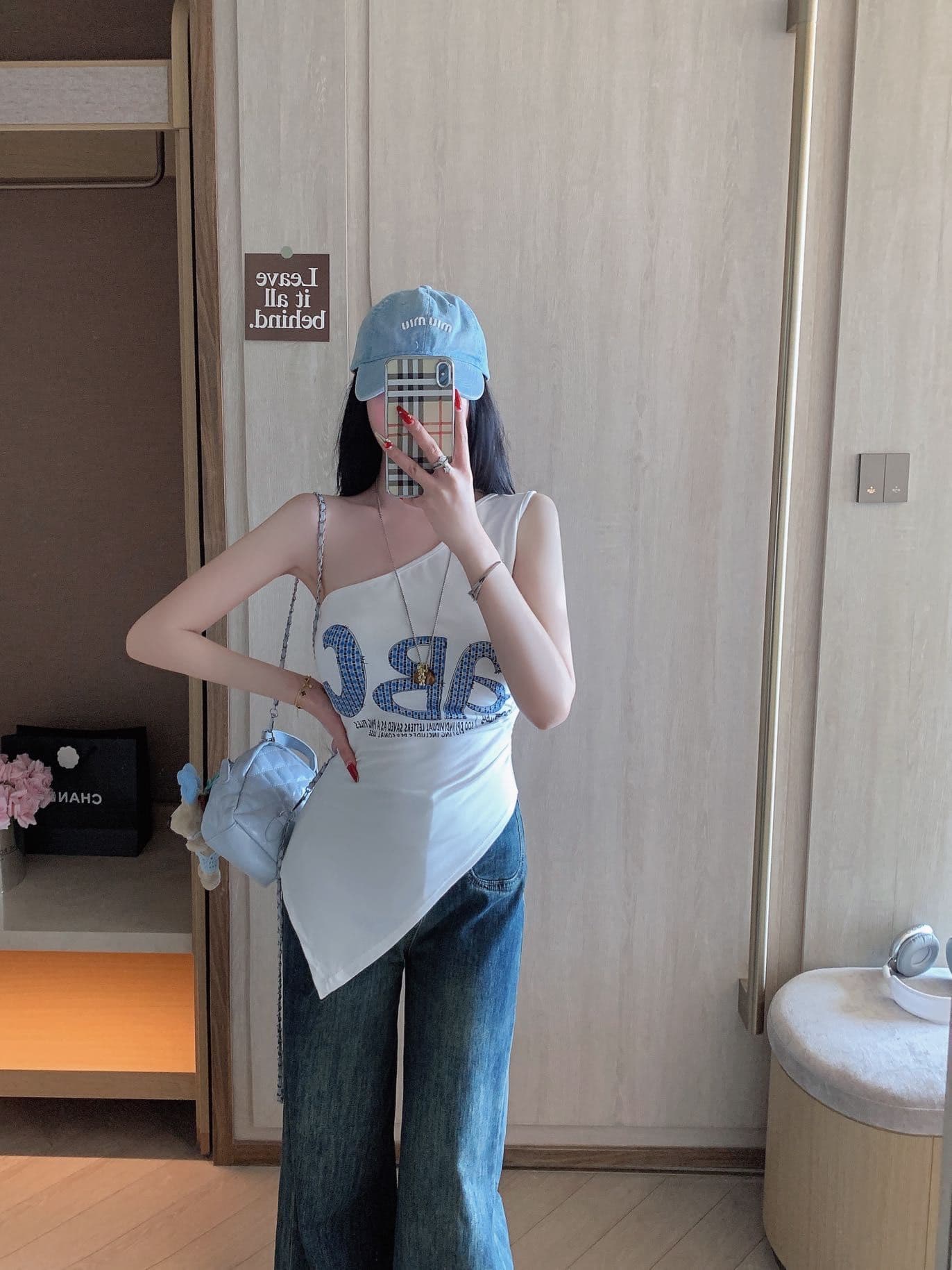 레트로 핫걸 바람 비스듬한 어깨 반팔 티셔츠 여성 셔츠 알파벳 프린트 오프숄더 불규칙 맨위 상세 이미지 13