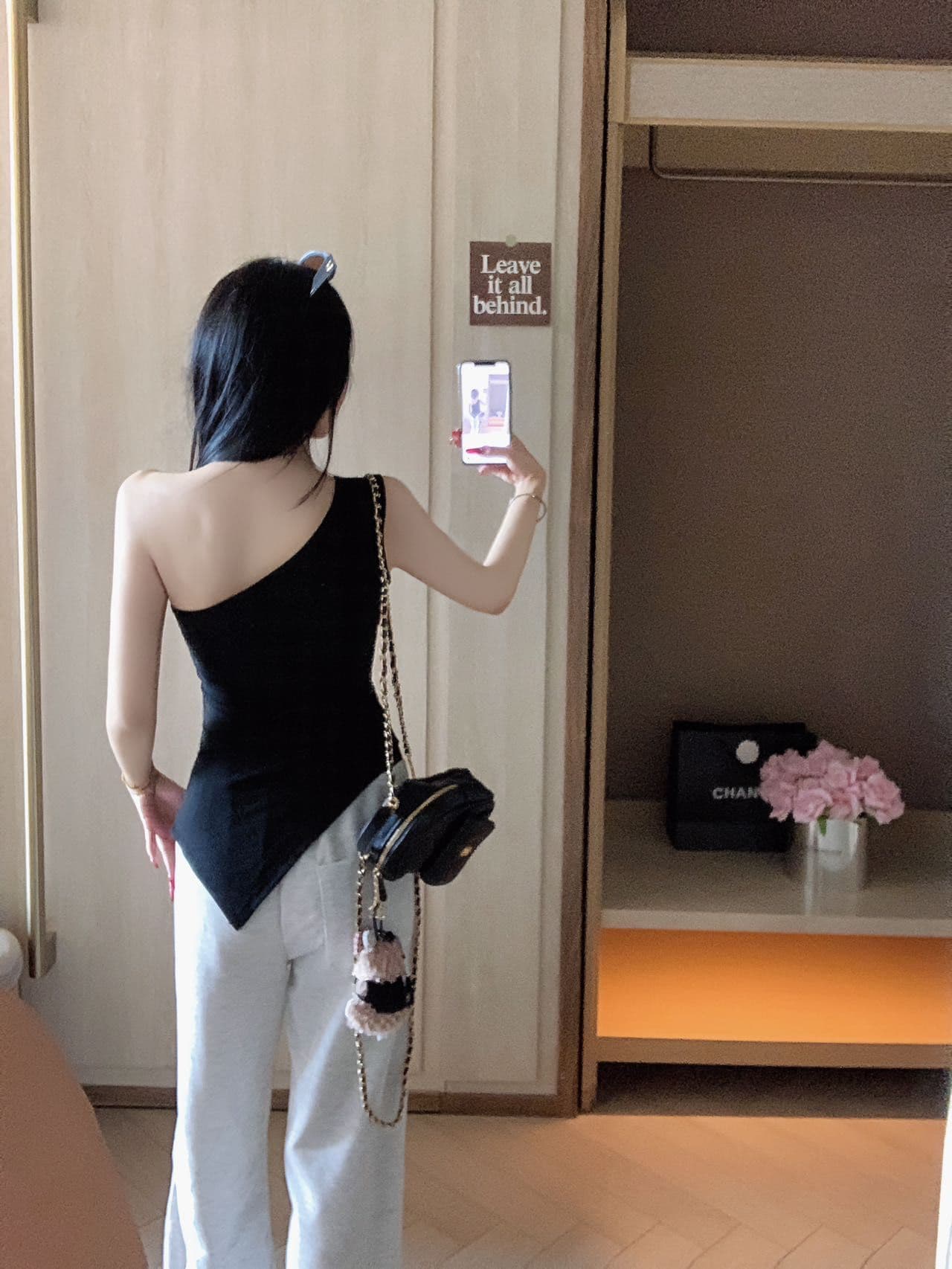 레트로 핫걸 바람 비스듬한 어깨 반팔 티셔츠 여성 셔츠 알파벳 프린트 오프숄더 불규칙 맨위 상세 이미지 16