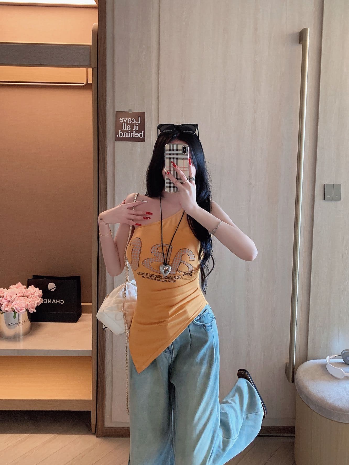 레트로 핫걸 바람 비스듬한 어깨 반팔 티셔츠 여성 셔츠 알파벳 프린트 오프숄더 불규칙 맨위 상세 이미지 24