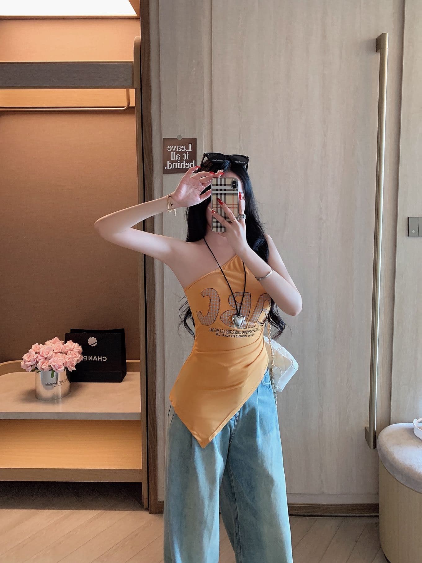 레트로 핫걸 바람 비스듬한 어깨 반팔 티셔츠 여성 셔츠 알파벳 프린트 오프숄더 불규칙 맨위 상세 이미지 25
