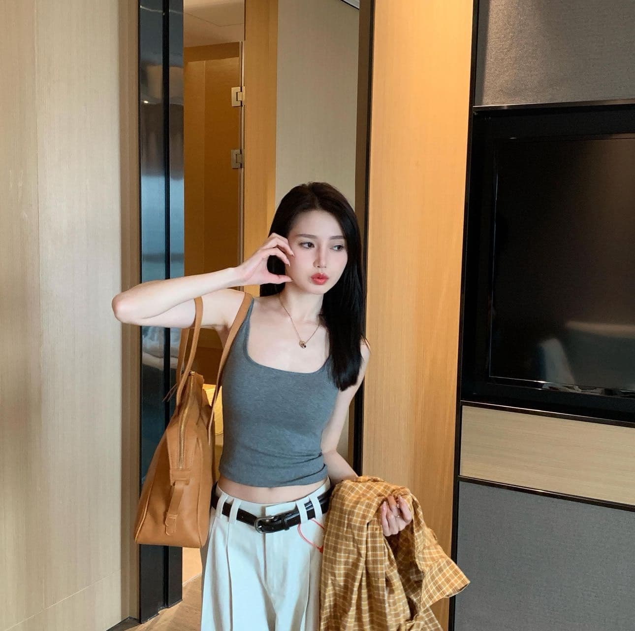 한 부서 캐주얼 바람 스트라이프 가슴 패드 조끼 여성 2026 봄 새로운 유연성 닫기 피팅 몸매 가꾸기 슬림해 보이는 인사이드 잡아라. 의류 상세 이미지 33