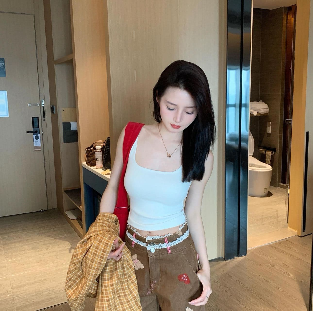 한 부서 캐주얼 바람 스트라이프 가슴 패드 조끼 여성 2026 봄 새로운 유연성 닫기 피팅 몸매 가꾸기 슬림해 보이는 인사이드 잡아라. 의류 상세 이미지 34