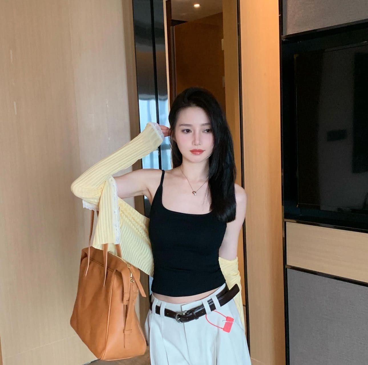 한 부서 캐주얼 바람 스트라이프 가슴 패드 조끼 여성 2026 봄 새로운 유연성 닫기 피팅 몸매 가꾸기 슬림해 보이는 인사이드 잡아라. 의류 상세 이미지 40