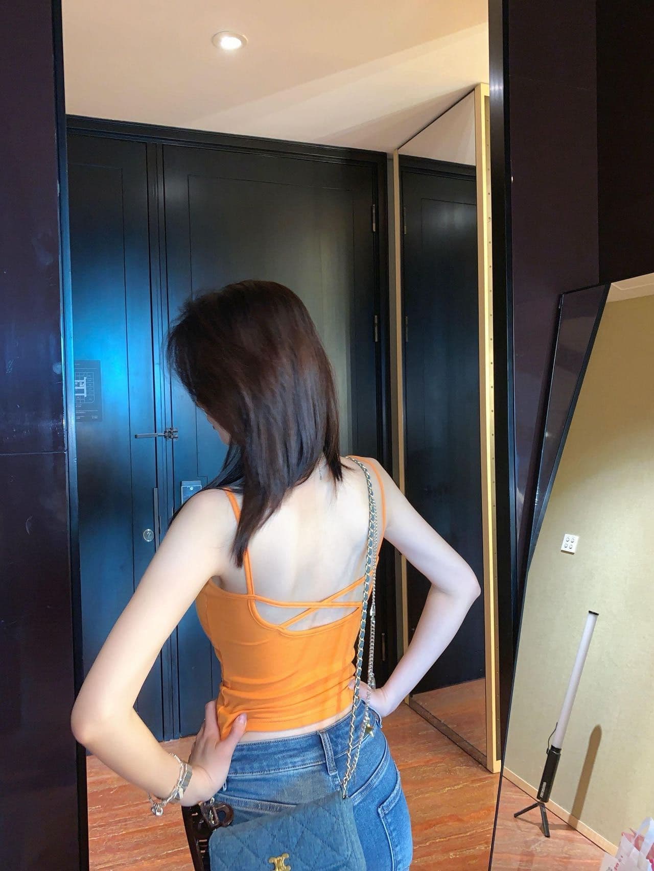한 부서 캐주얼 바람 스트라이프 가슴 패드 조끼 여성 2026 봄 새로운 유연성 닫기 피팅 몸매 가꾸기 슬림해 보이는 인사이드 잡아라. 의류 상세 이미지 42