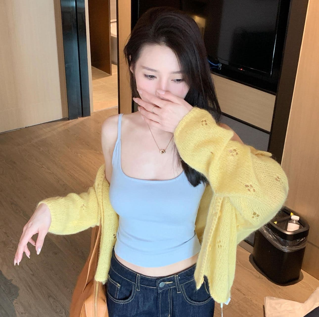 한 부서 캐주얼 바람 스트라이프 가슴 패드 조끼 여성 2026 봄 새로운 유연성 닫기 피팅 몸매 가꾸기 슬림해 보이는 인사이드 잡아라. 의류 상세 이미지 45