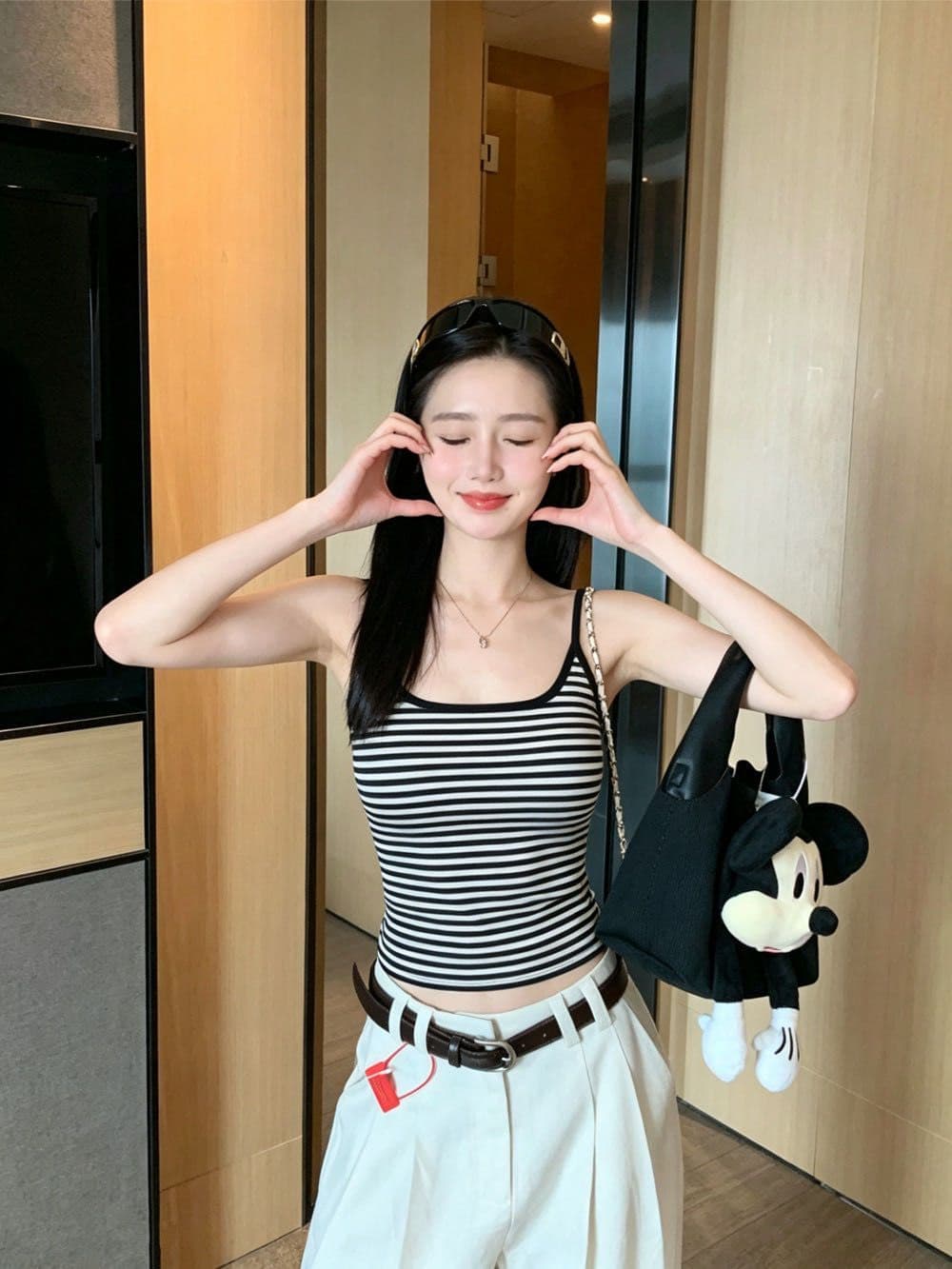 한 부서 캐주얼 바람 스트라이프 가슴 패드 조끼 여성 2026 봄 새로운 유연성 닫기 피팅 몸매 가꾸기 슬림해 보이는 인사이드 잡아라. 의류 상세 이미지 49