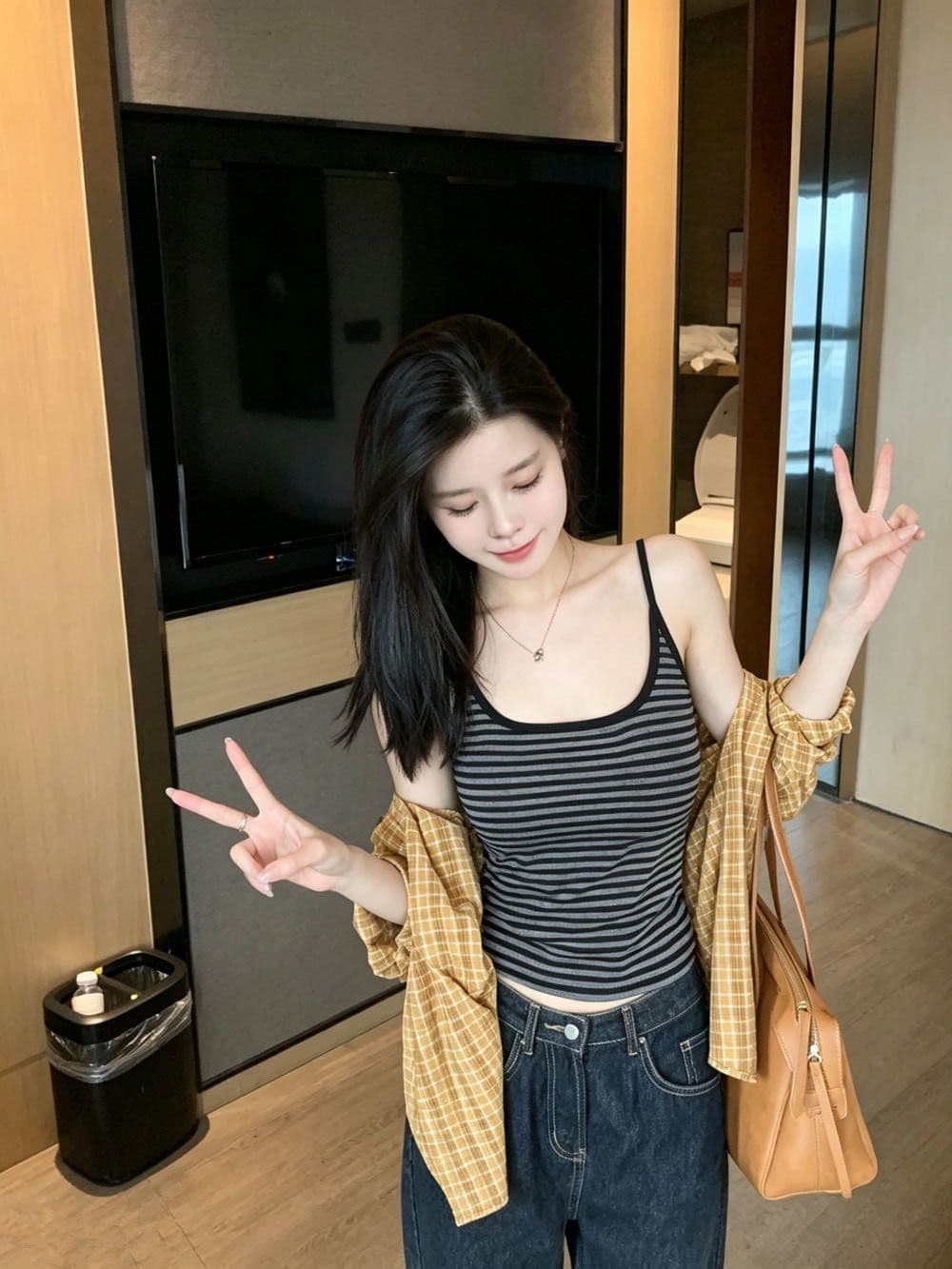 한 부서 캐주얼 바람 스트라이프 가슴 패드 조끼 여성 2026 봄 새로운 유연성 닫기 피팅 몸매 가꾸기 슬림해 보이는 인사이드 잡아라. 의류 상세 이미지 52