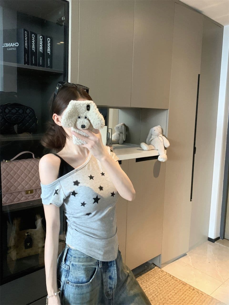 오프숄더 몸매 가꾸기 디자인 별 프린트 비스듬한 어깨 슬립 반팔 페이크 레이어드 도파민 느긋한 바람 다용도 맨위 여성 상세 이미지 20