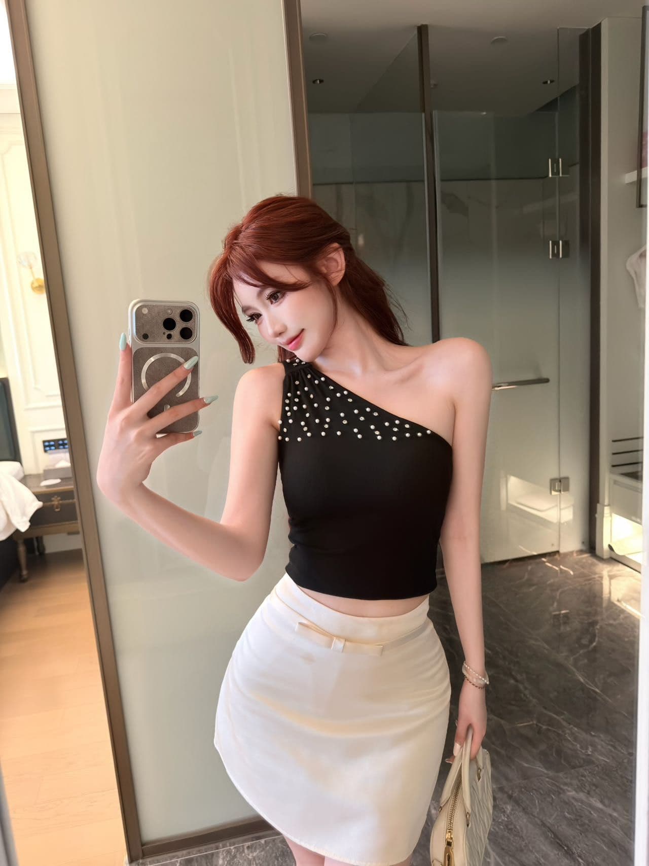 단색 핫픽스 비스듬한 어깨 캐미솔 여름 순수한 욕망 디자인 센스 핫걸 몸매 가꾸기 오프숄더 쇼트 스타일 맨위 외출용 상세 이미지 5