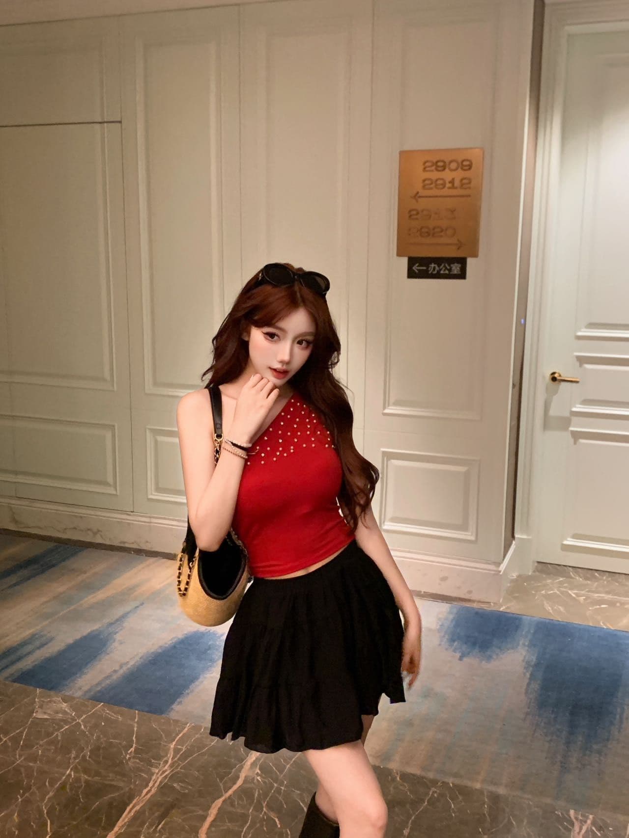 단색 핫픽스 비스듬한 어깨 캐미솔 여름 순수한 욕망 디자인 센스 핫걸 몸매 가꾸기 오프숄더 쇼트 스타일 맨위 외출용 상세 이미지 20
