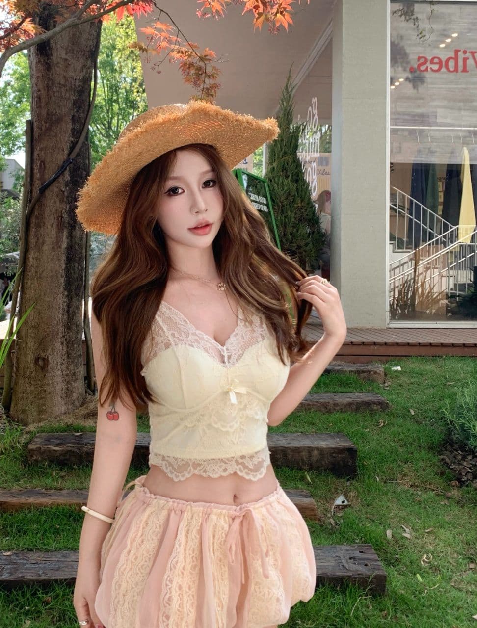 순수한 욕망 바람 벨트 가슴 패드 레이스 캐미솔 봄 가을 새로운 고유 한 몸매 가꾸기 슬림해 보이는 인사이드 가져 가라. 만나는 맨위 트렌디 상세 이미지 11