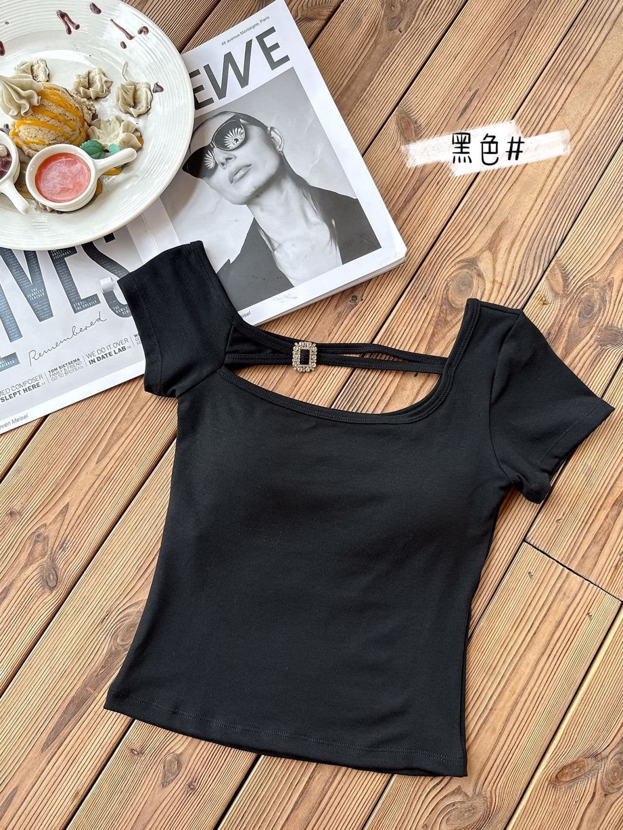 오프숄더 아름다움 멜빵 가슴 패드 반팔 t 셔츠 여성 봄 여름 작은 대중 디자인 센스 순수한 욕망 몸매 가꾸기 슬림해 보이는 인사이드 잡아라. 의류 상세 이미지 25