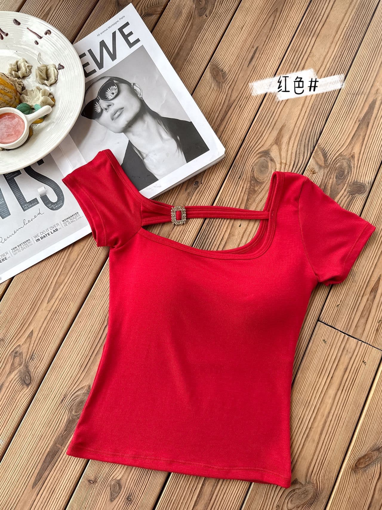 오프숄더 아름다움 멜빵 가슴 패드 반팔 t 셔츠 여성 봄 여름 작은 대중 디자인 센스 순수한 욕망 몸매 가꾸기 슬림해 보이는 인사이드 잡아라. 의류 상세 이미지 26