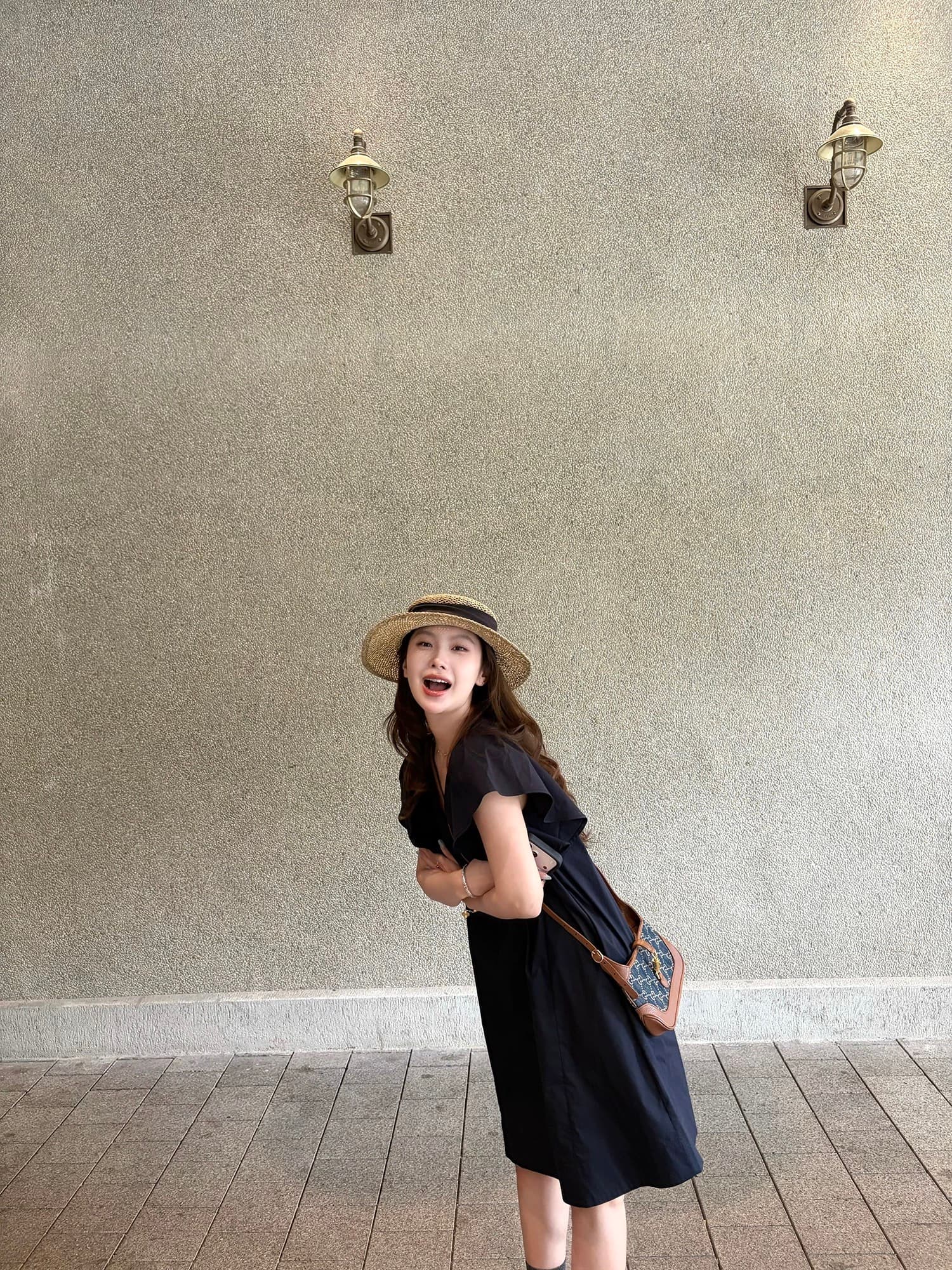 cheese 해군 작은 마녀 주간 실크 코튼 얇고 가벼운 중간 길이 스커트 여름 슬림해 보이는 루즈핏 Feifei 소매 V넥 드레스 이미지 2