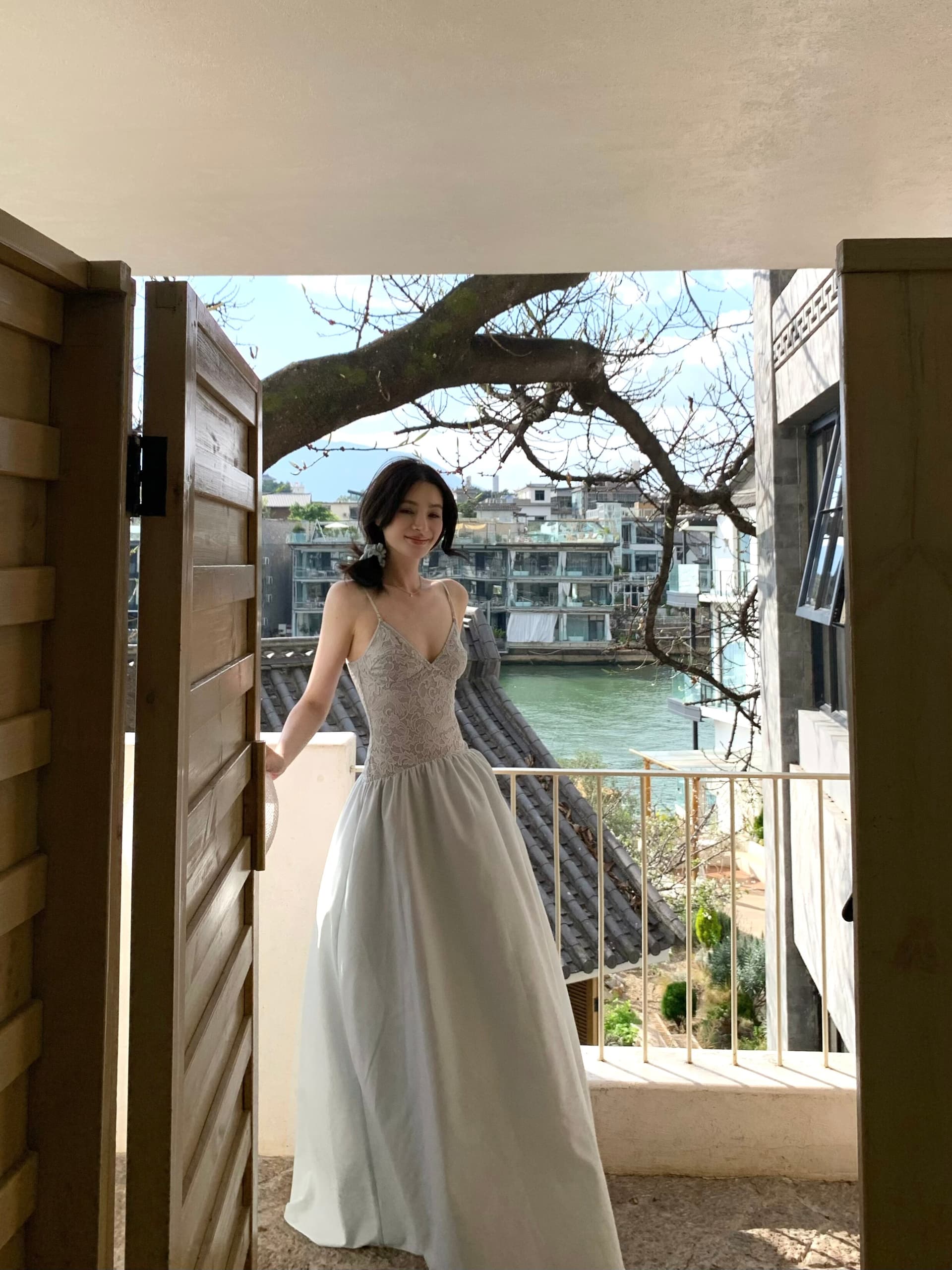 lienni2026 봄 여름 새로운 품격 허리 수축 슬림해 보이는 세트 염색 패치워크 레이스 롱 코트 슬립 여성 드레스 상세 이미지 13