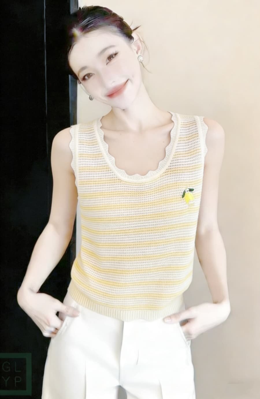 2026 시작 중 그림 여름 얇은 니트 캐주얼 바람 13 호선 같은 단락 얼음 실크 홀로우 아웃 민소매 자수 u 칼라 조끼 여성