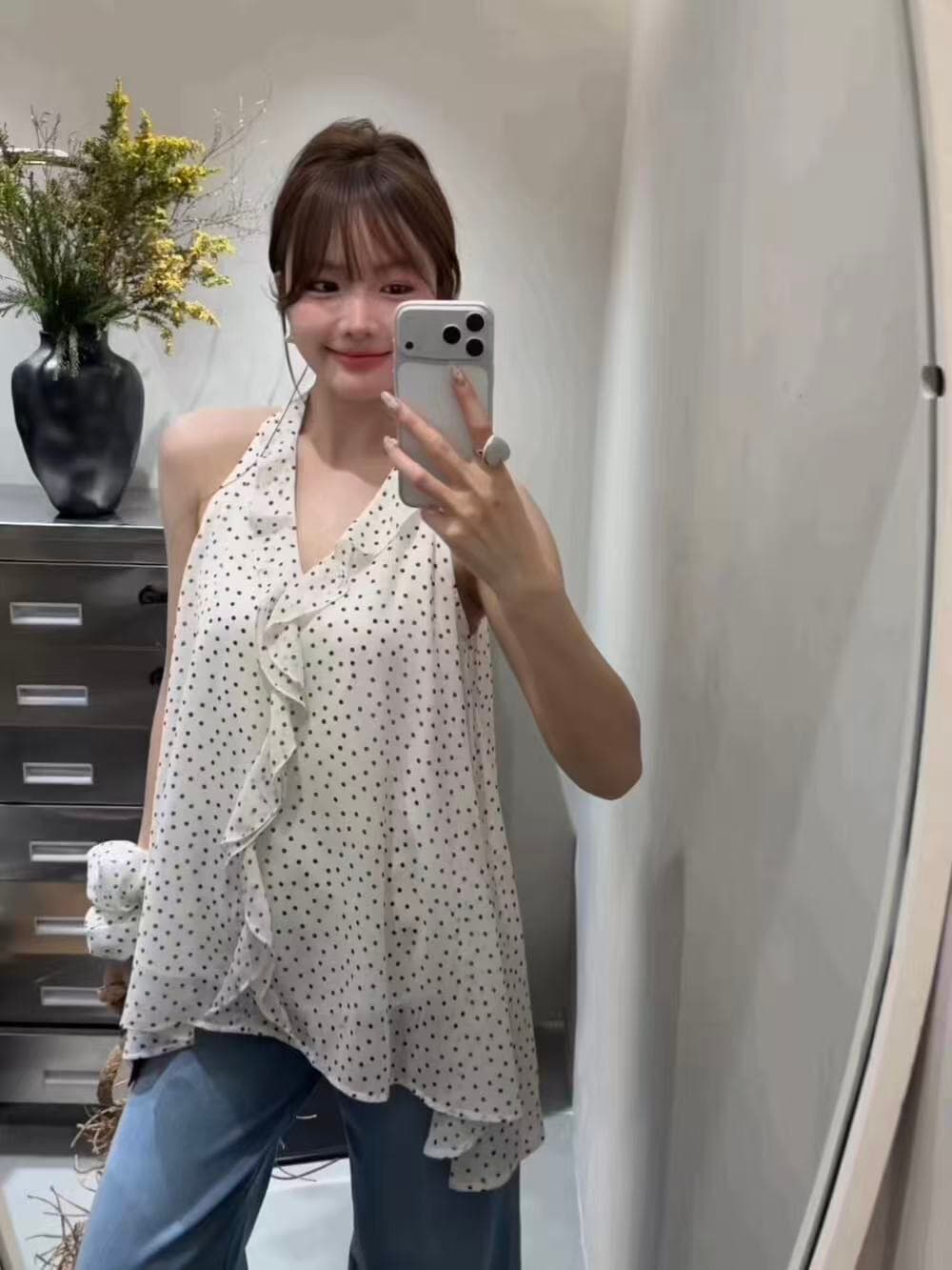 한 부서 도트 무늬 리본 여성 셔츠 2026 여름 새로운 루즈핏 슬림해 보이는 다용도 프릴 민소매 작은 셔츠 맨위 이미지 4