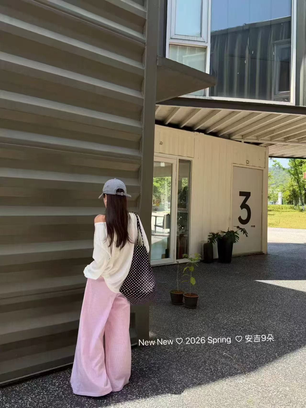 새로운 한국 스타일 루즈핏 만화 프린트 얇은 스타일 얼음 실크 자외선 차단 맨위 허리밴드 캐주얼 바지 세트 상세 이미지 2