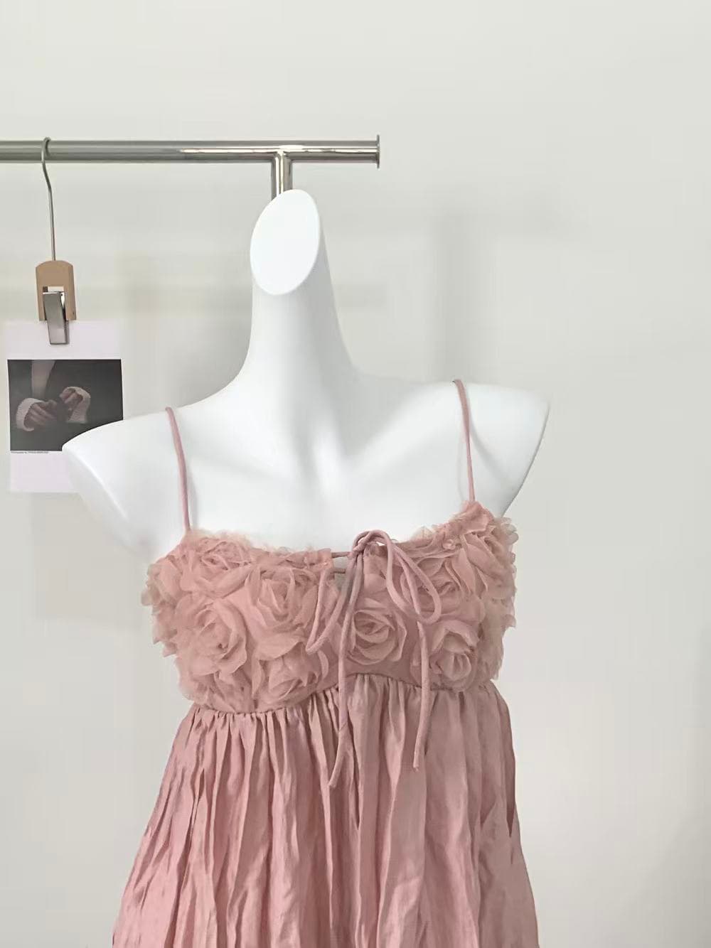 순수한 욕망 섹시함 3 차원 꽃 주름 슬립 여성 드레스 여름 루즈핏 슬림해 보이는 한 마디 치마 품격 미니 스커트 이미지 4