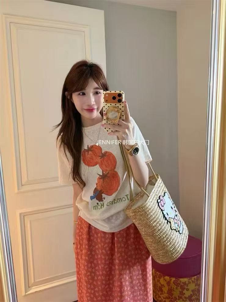 새로운 루즈핏 슬림해 보이는 라운드 넥 토마토 작은 곰 프린트 맨위 허리밴드 꽃무늬 반신 치마 세트 상세 이미지 6