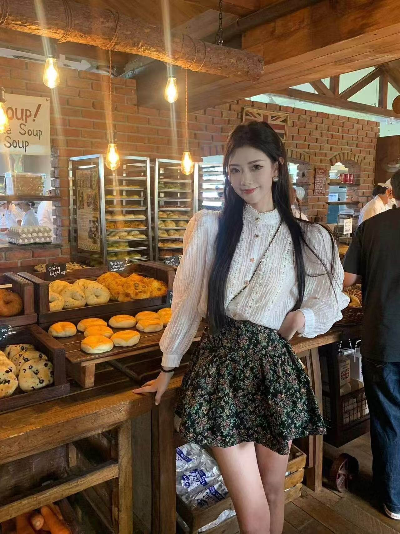 새로운 무거운 작업 레이스 홀로우 아웃 단추 셔츠 하이웨이스트 꽃 프린트 반바지 벨트 3 세트 상세 이미지 2