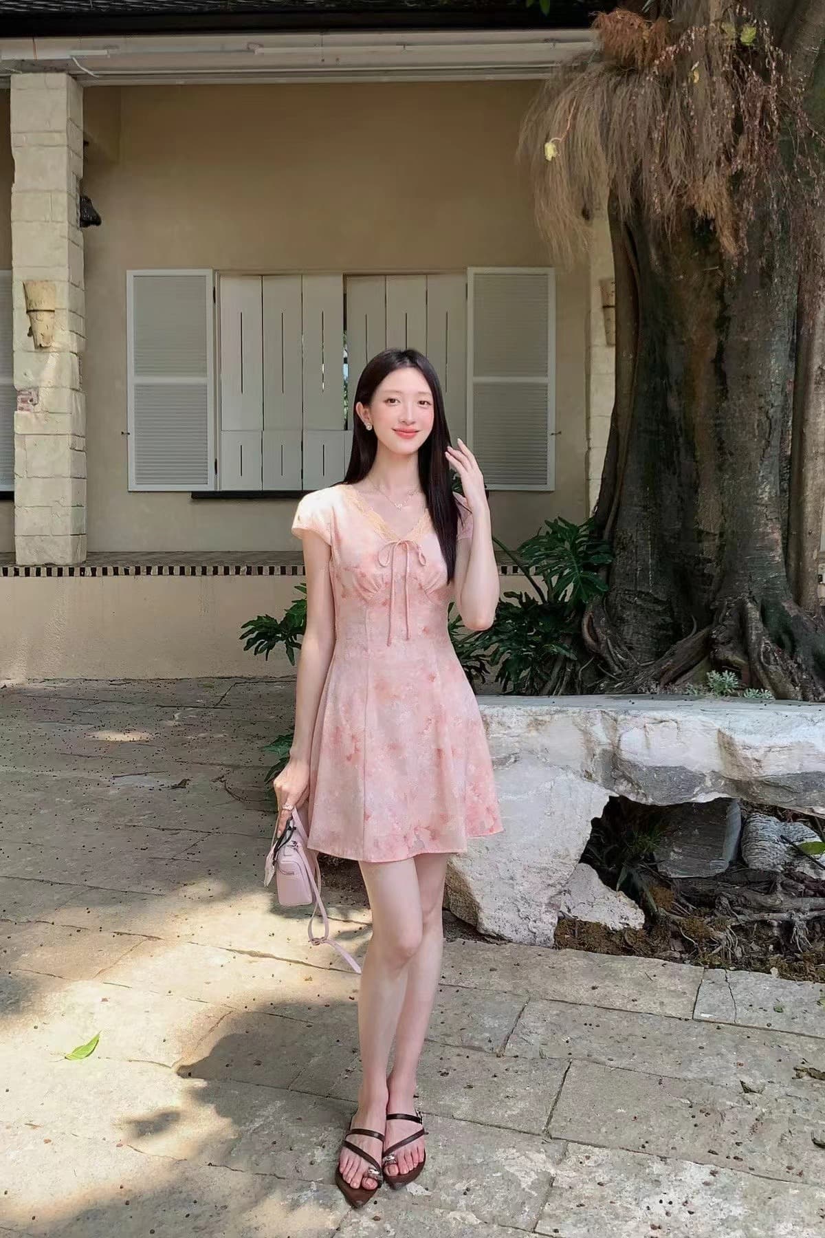 uone 여름 한국 스타일 전원 낭만주의 신선함 레이스 조각 쇼트 스타일 치마 자카드 슬림해 보이는 드레스 상세 이미지 3