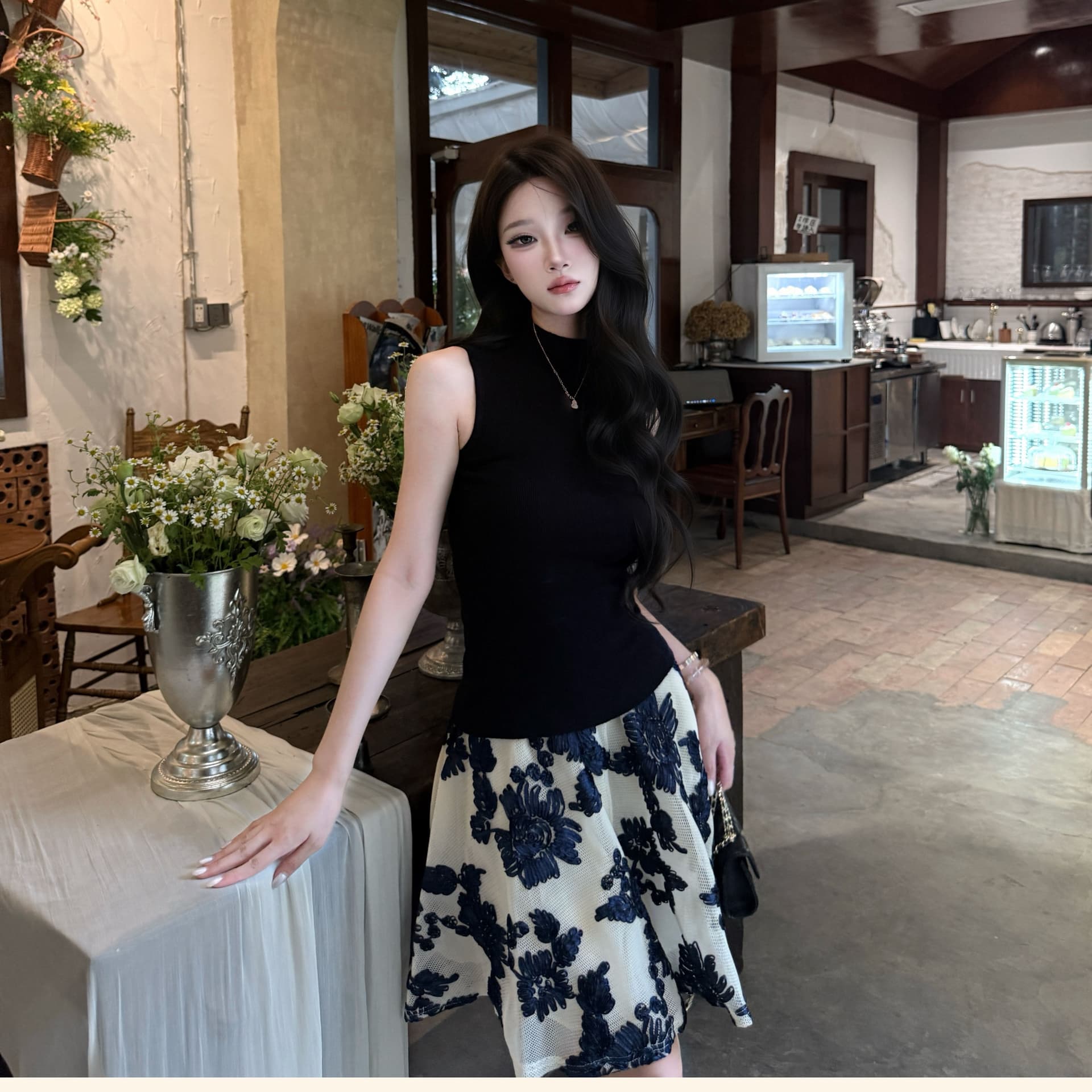 awmumu 프랑스식 명문 여성 바람 파란색 자수 꽃 반신 스커트 여성 몸매 가꾸기 슬림해 보이는 하이웨이스트 퍼프 스커트