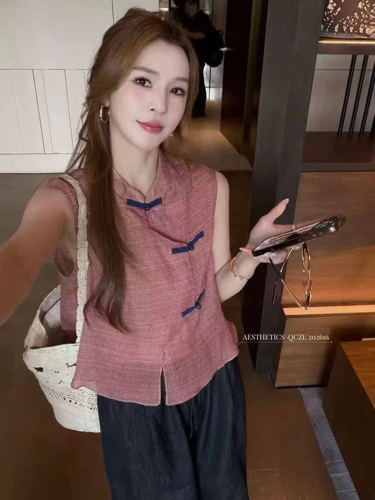 새로운 중식 단추 민소매 맨위 데님 와이드 레그 팬츠 두 조각 여성 세트 2026 여름 외국 가스 슬림해 보이는 패션 세트 상세 이미지 6