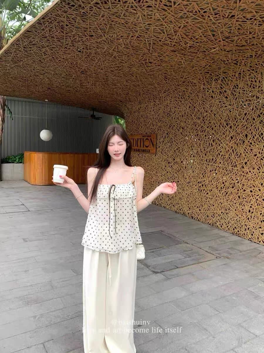 도파민 바람 빨간색 도트 무늬 패치워크 프릴 슬립 쉬폰 루즈핏 슬림해 보이는 만나는 외출용 백리스 맨위 여성 상세 이미지 10