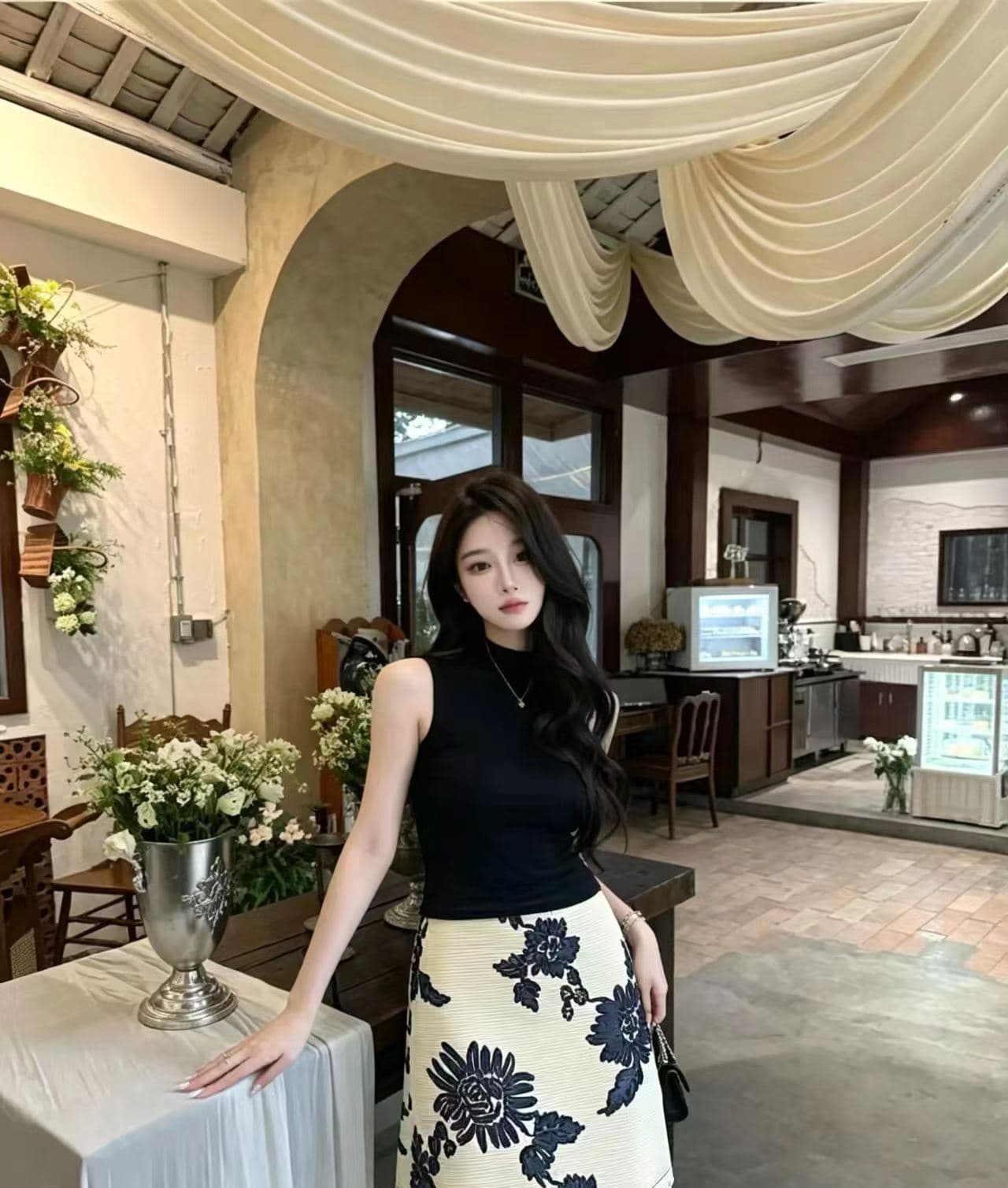 프랑스식 명문 여성 바람 파란색 자수 꽃 반신 스커트 여성 몸매 가꾸기 슬림해 보이는 하이웨이스트 미니 스커트 상세 이미지 4