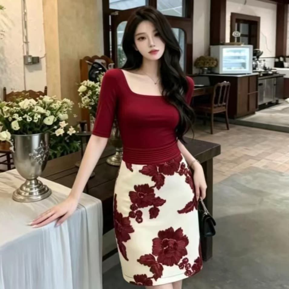품격 빛 요리 한 바람 세트 여성 여름 핫걸 빨간색 중간 소매 맨위 착용 가져 가라. 꽃무늬 반신 스커트 두 조각 여성 세트