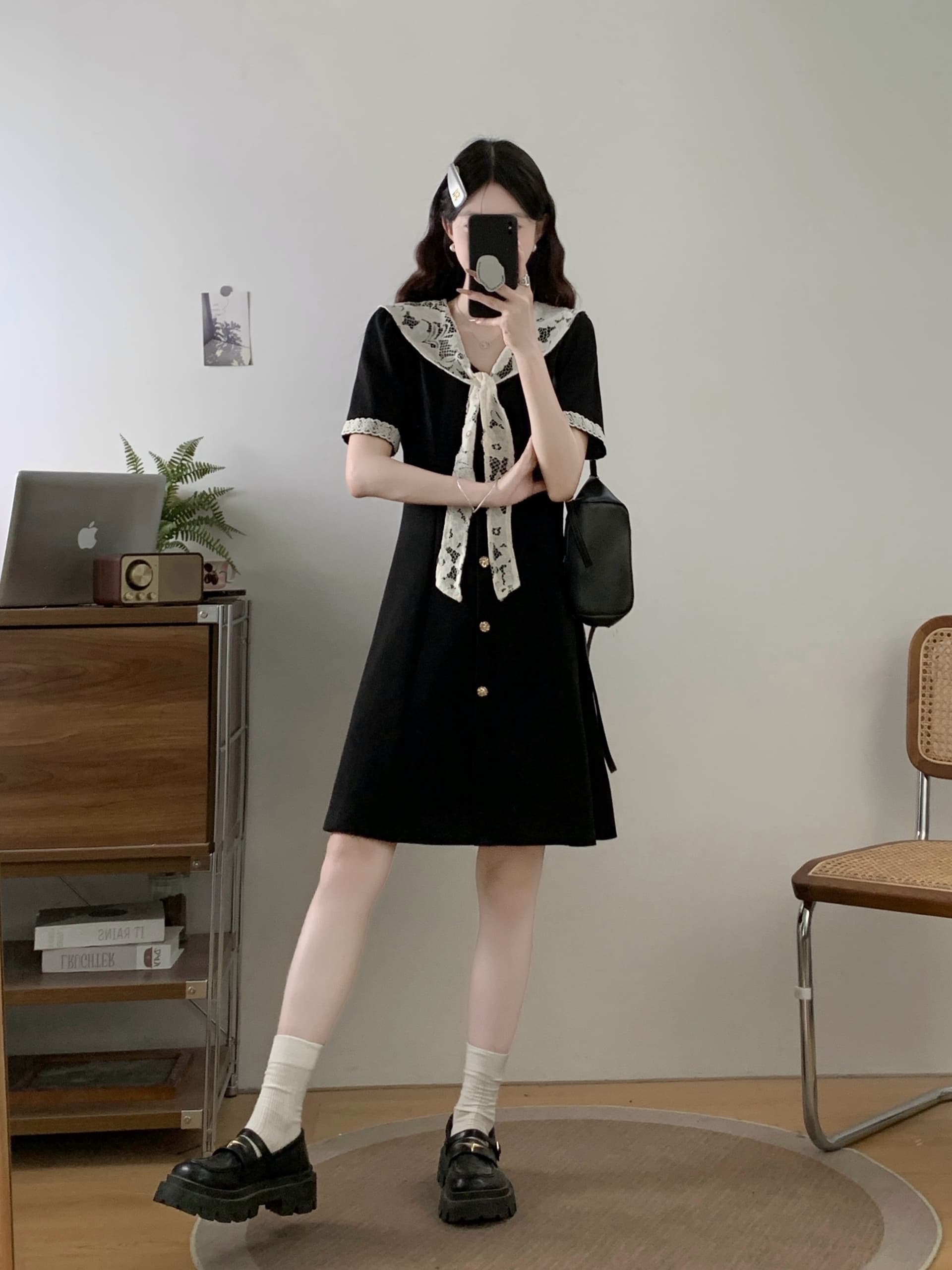 실사 빅 사이즈 여성 의류 2026 여름 새로운 프랑스식 레트로 레이스 조각 품격 슬림해 보이는 고급 센스 드레스 상세 이미지 4