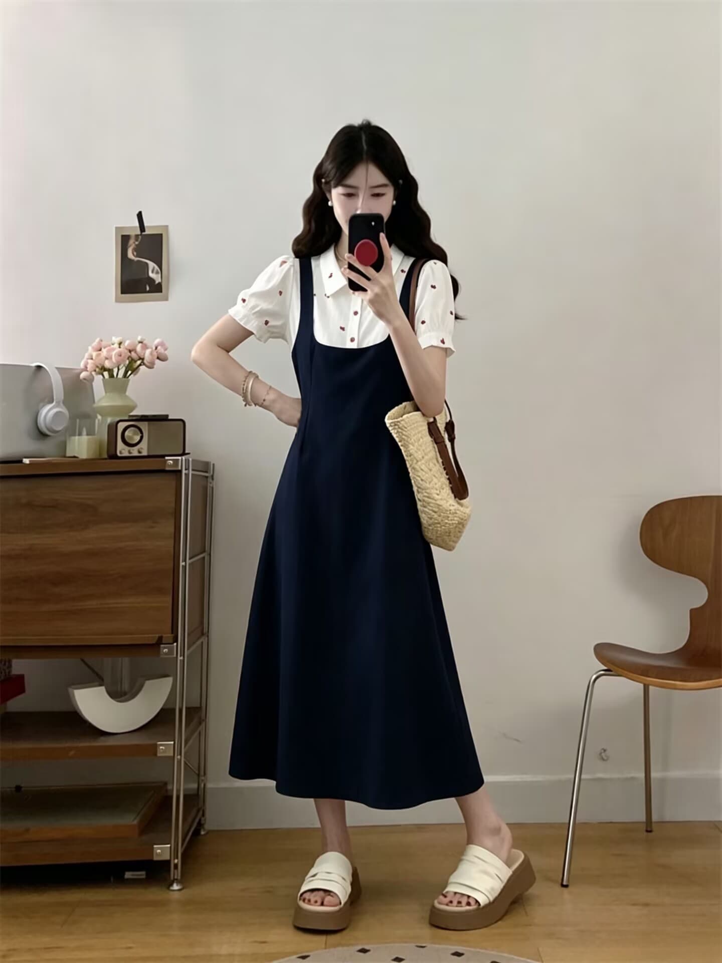 실사 빅 사이즈 2026 여름 새로운 프랑스식 셔츠 칼라 자수 패치워크 연령 감소 한 마디 페이크 레이어드 드레스 이미지 2